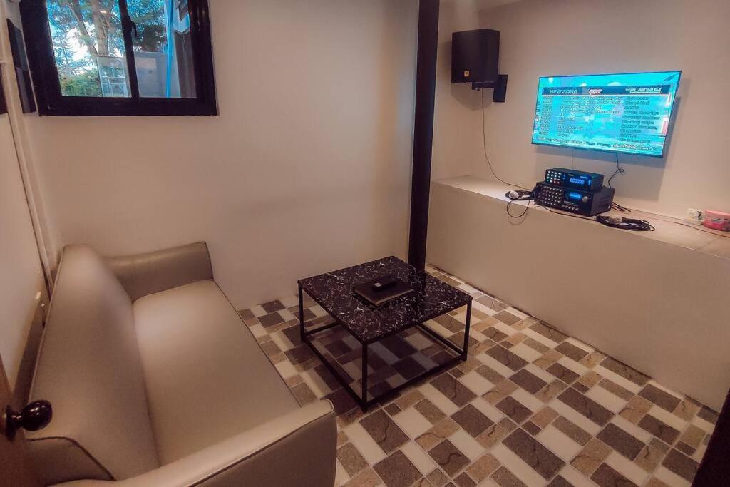 Lakeview Suite