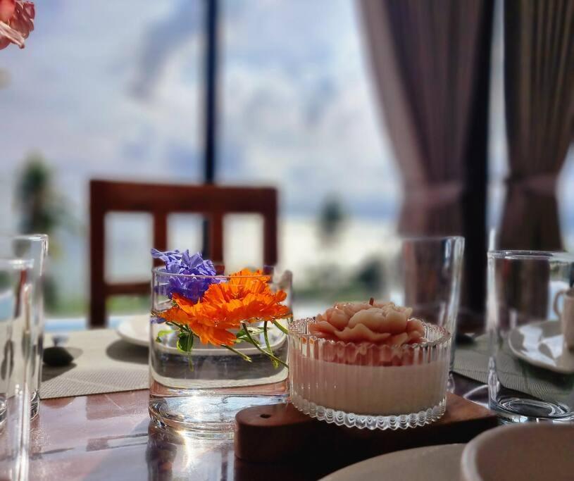Lakeview Suite