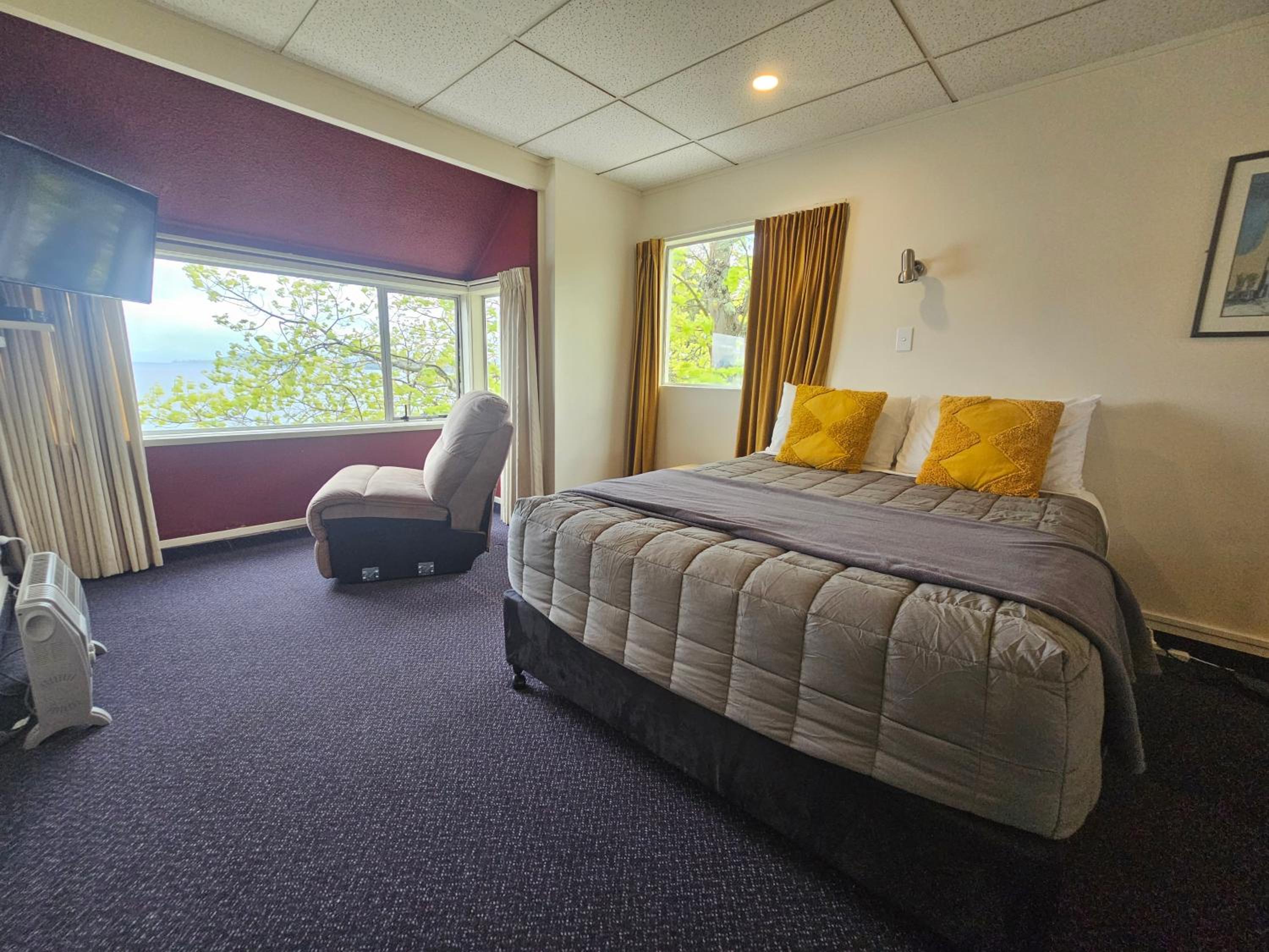 Tui Oaks Motel — photo 83