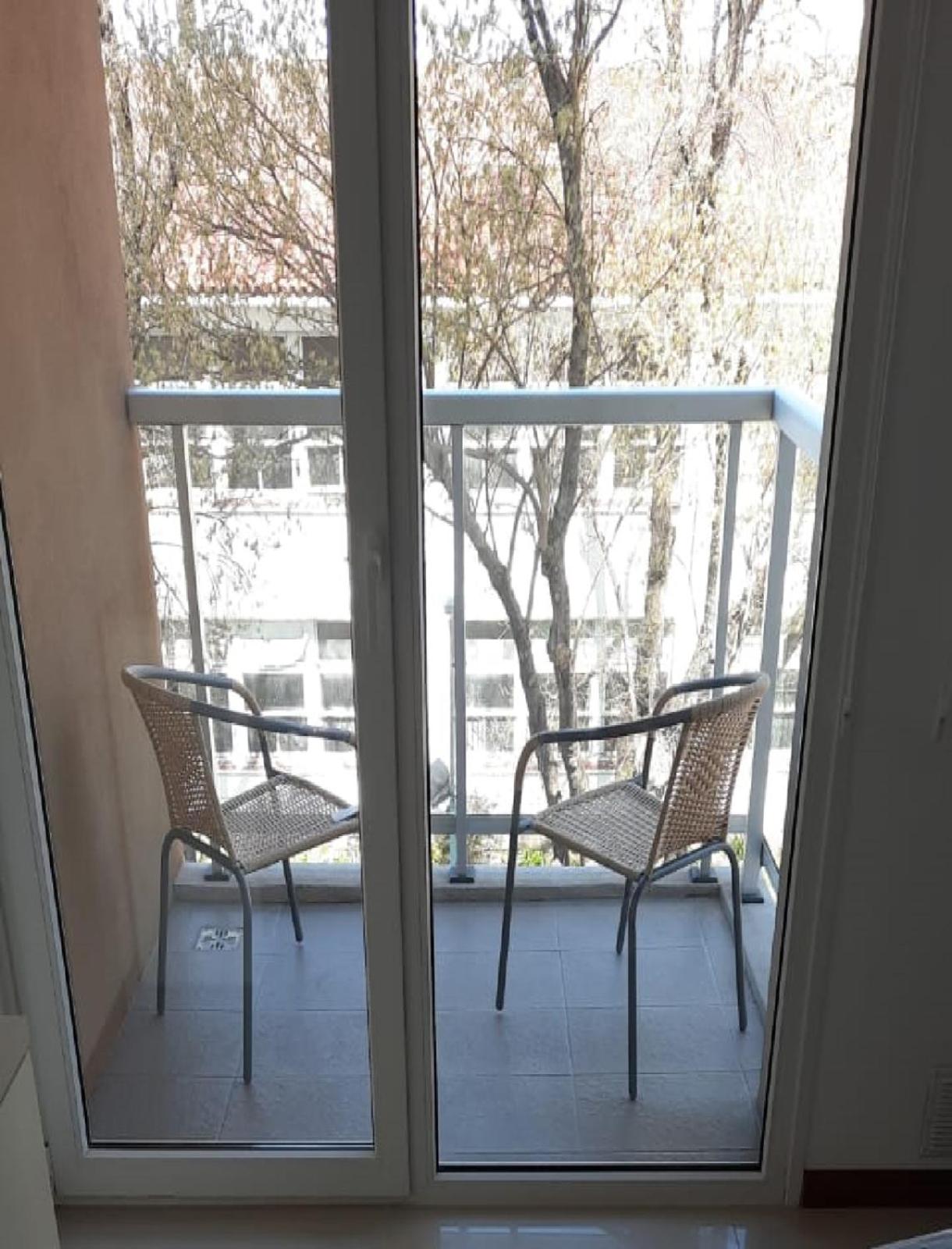 EXCELENTE departamento a estrenar con cochera en zona Plaza Mitre