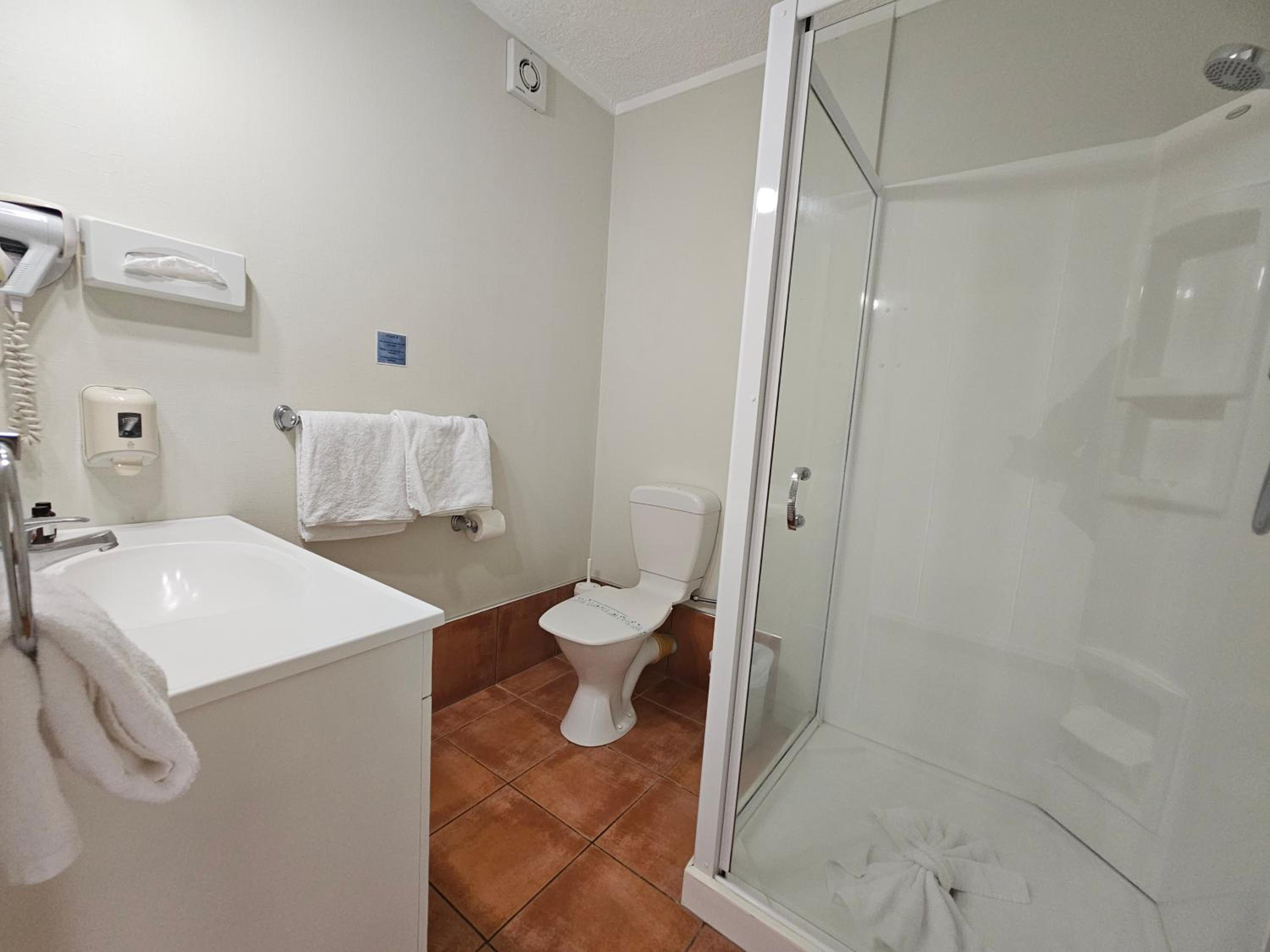 Tui Oaks Motel — photo 36