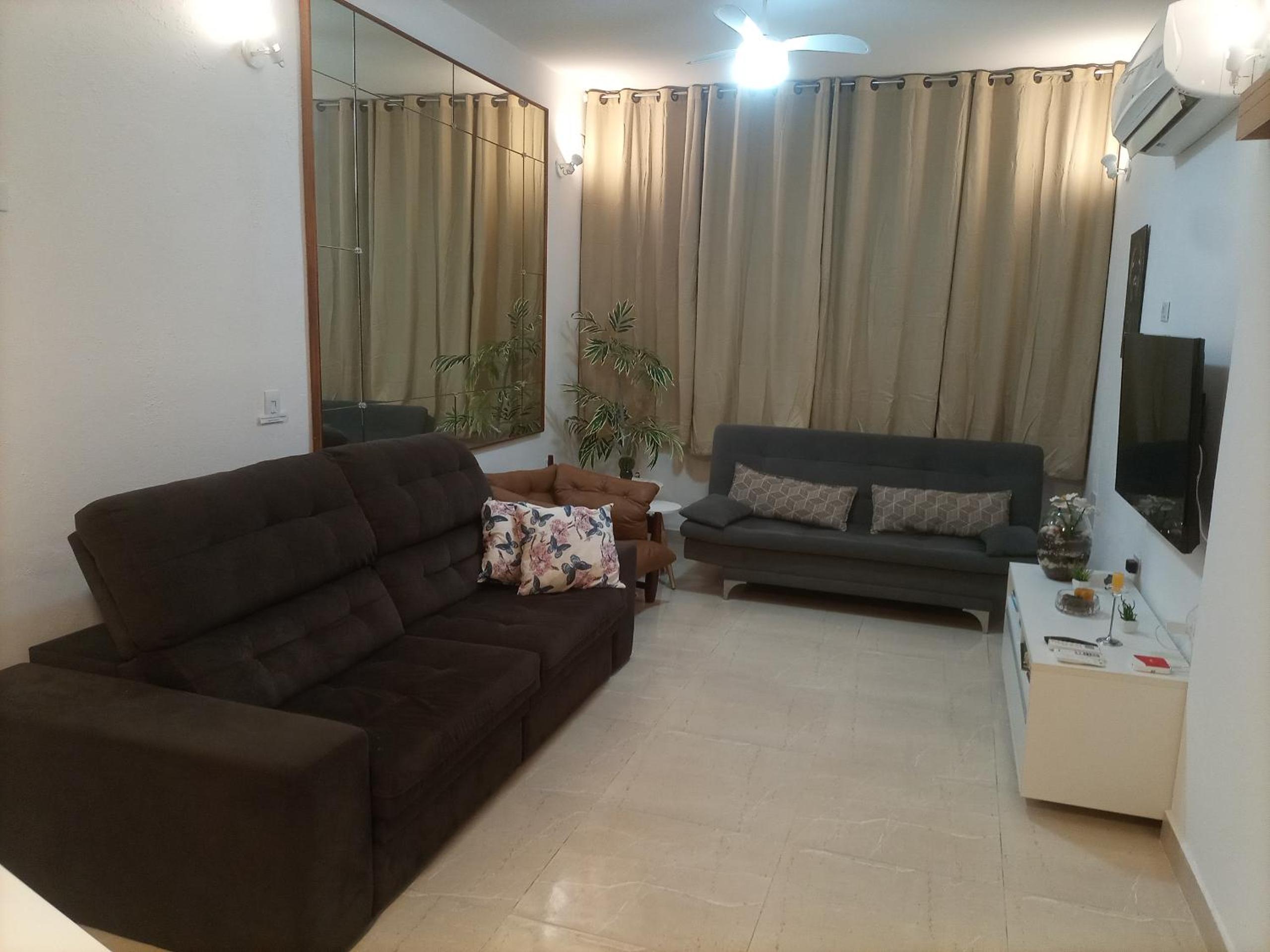 Ponta da Praia amplo 3dorm 3ban frente ao mar