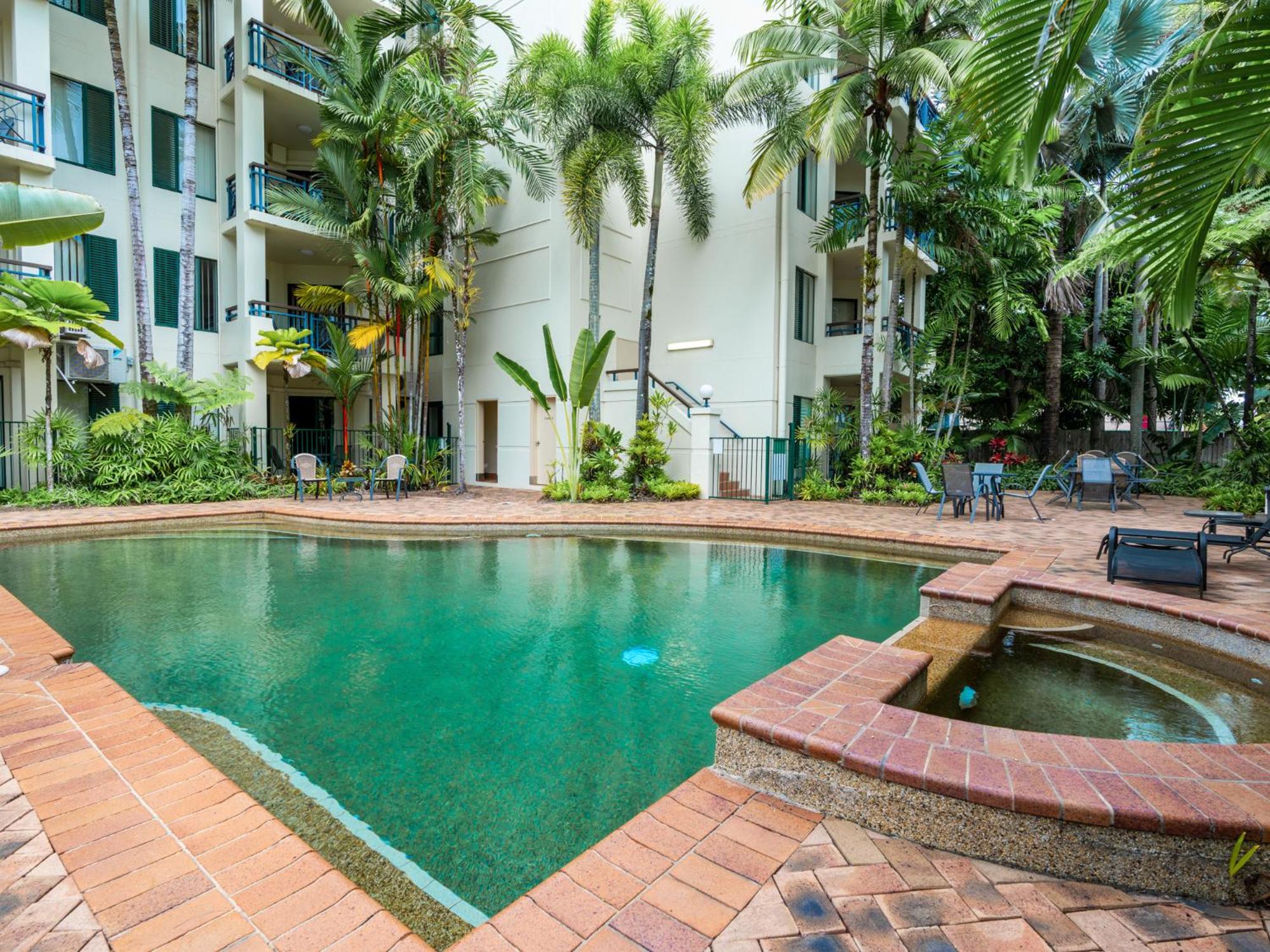 Cairns City Family Apartment - Wifi -Netflix - Pool - Image 2