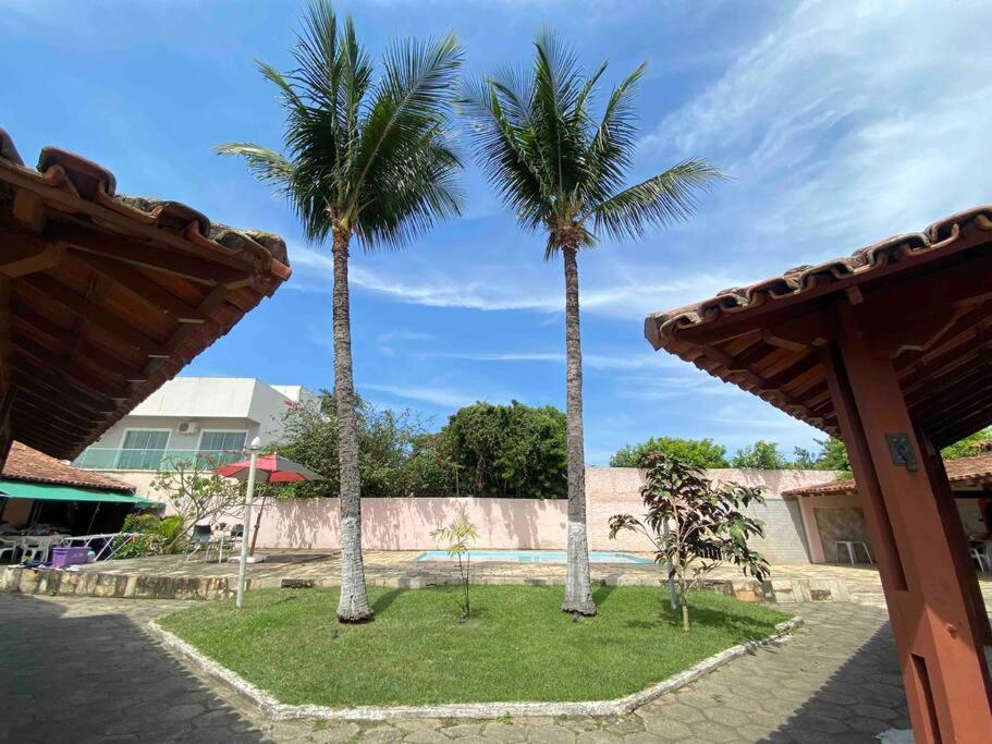 Casa com piscina próxima ao Shopping Park lagos