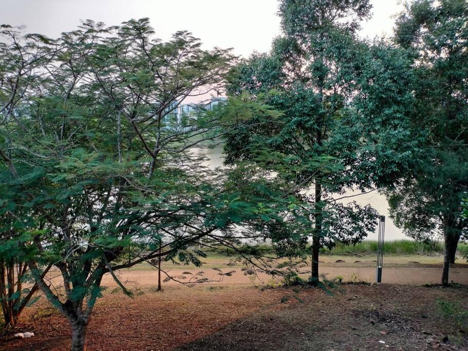 Aquanity Waterfront Lake KotaSAS photo 6