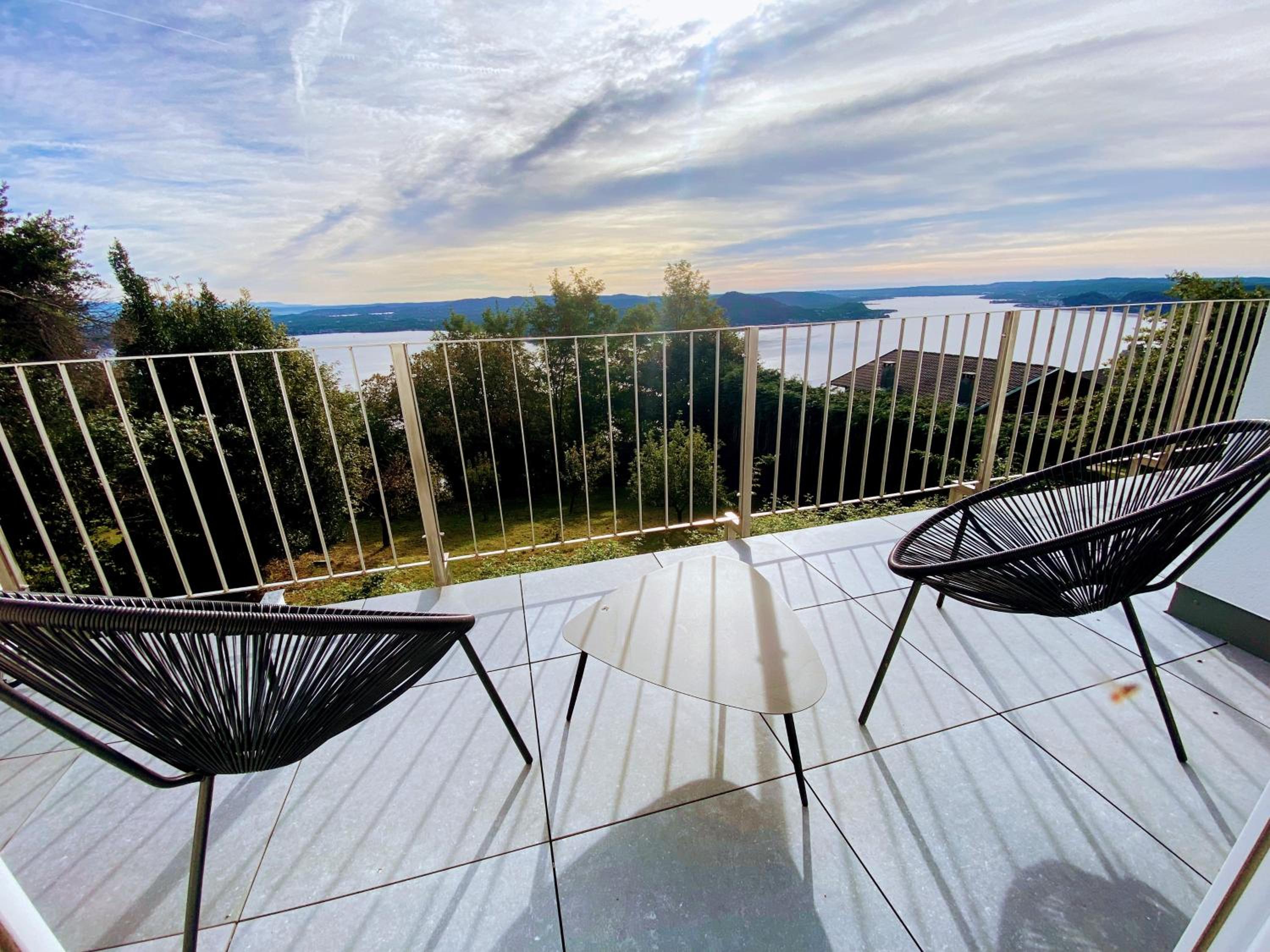Einzigartiges Haus mit wunderbaren Seeblick auf Lago Maggiore view 2