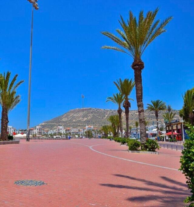 Luxurious Sea-View 2Br Apartment