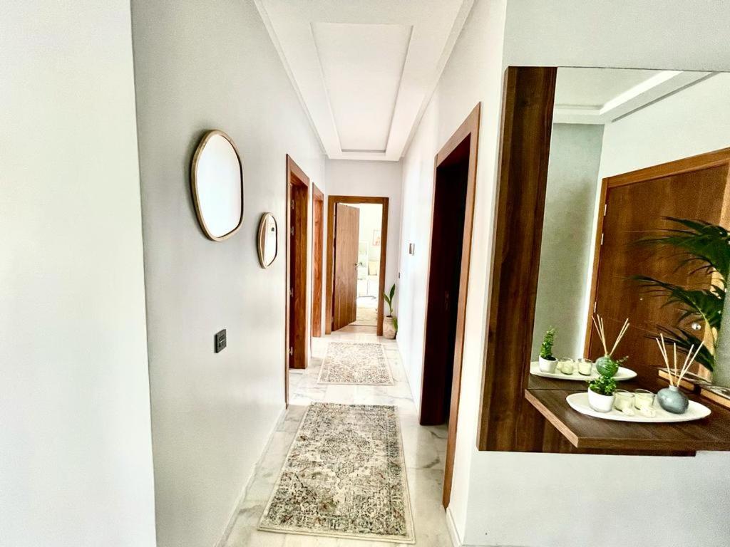 Luxurious Sea-View 2Br Apartment