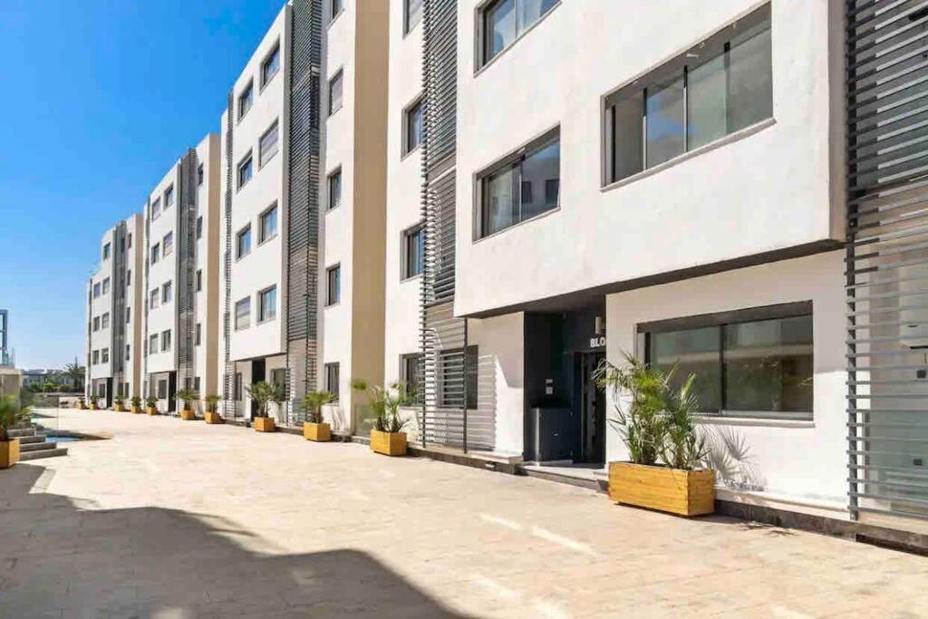 Luxurious Sea-View 2Br Apartment