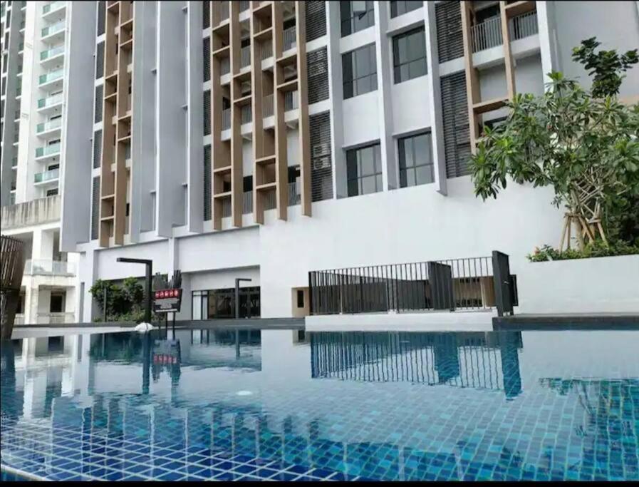 Sky Tree Studio Apartment at Bukit Indah, Johor