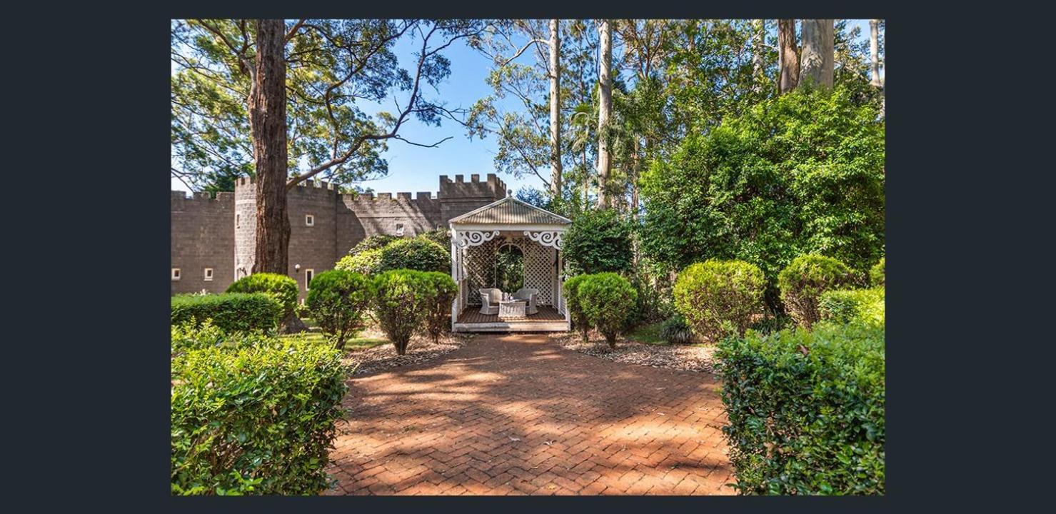 The Gamekeepers Spa Cottage in Tamborine Mountain