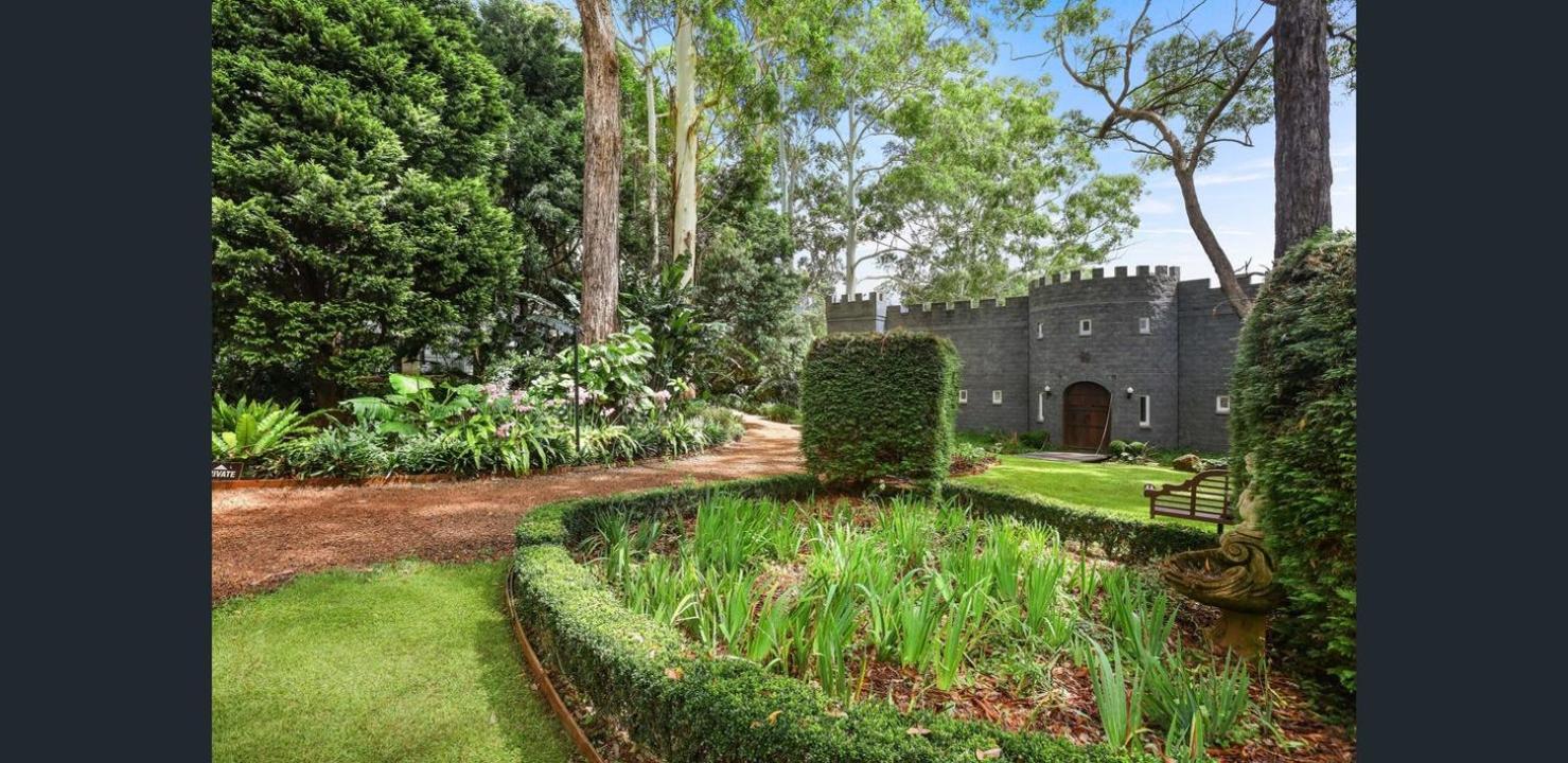The Gamekeepers Spa Cottage in Tamborine Mountain