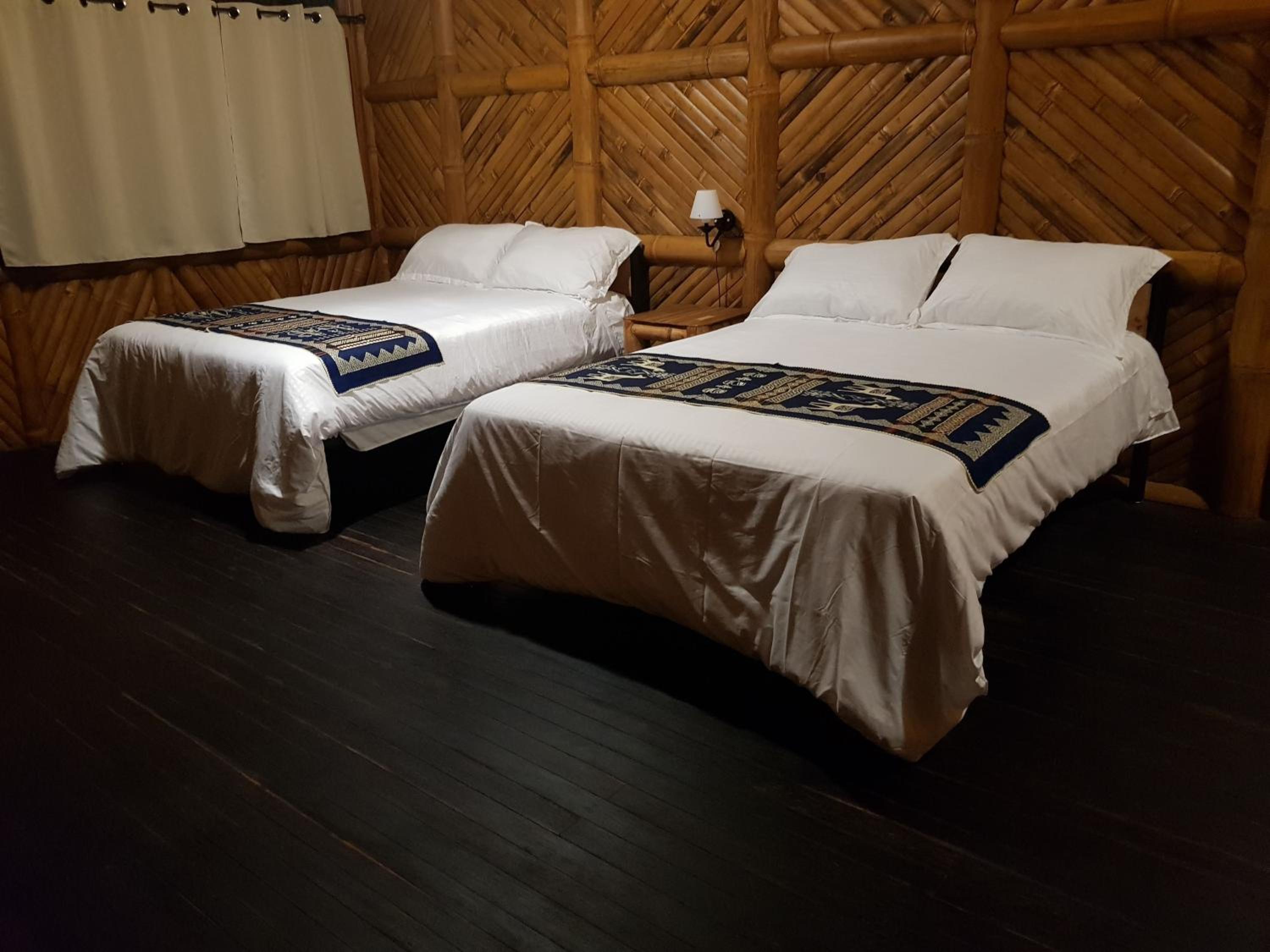 GOLDEN TREE MINDO ECO-LODGE