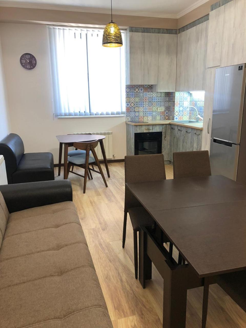 Newly renovated, very clean 1 bedroom near Cascade