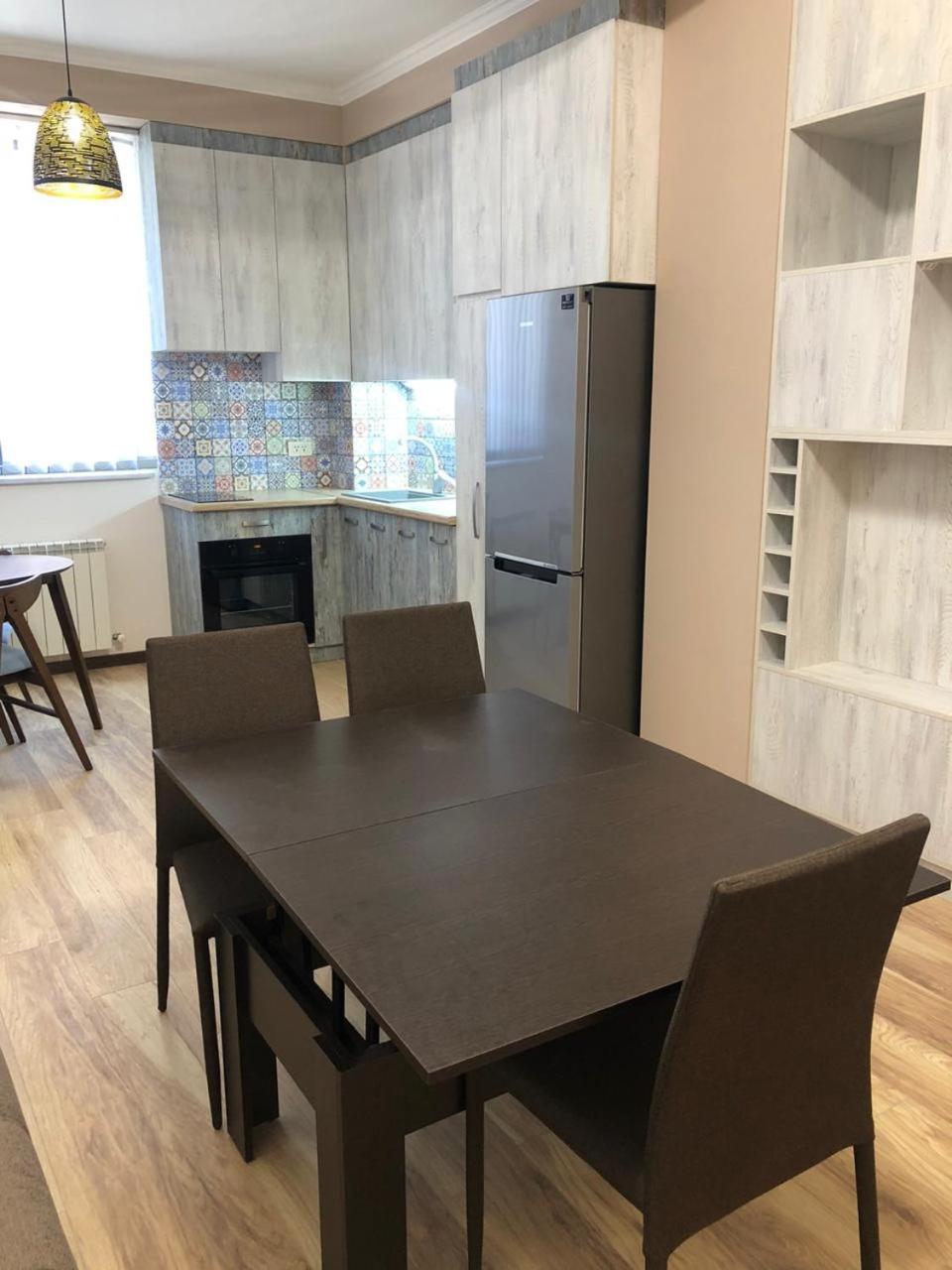 Newly renovated, very clean 1 bedroom near Cascade
