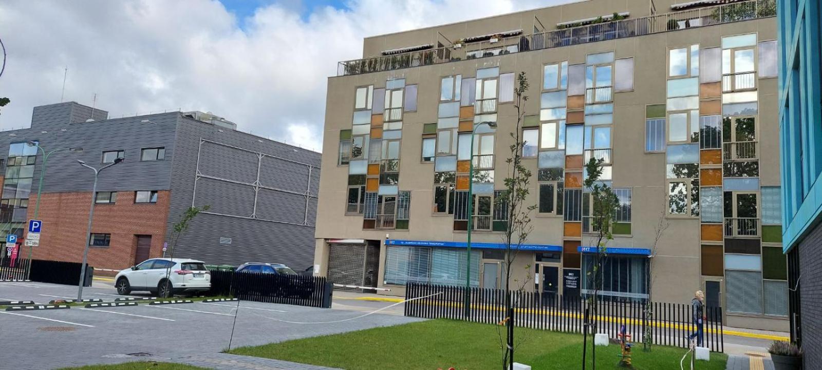 New Apartment,free parking in the Center view 2