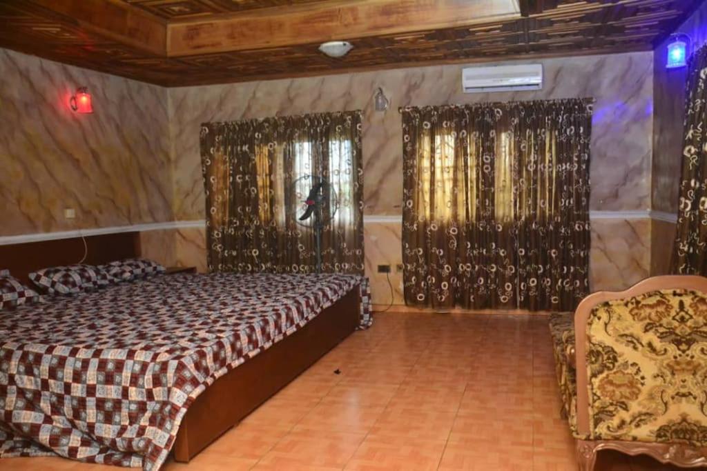 Short Lodge - Beware, Listing Inactive! view 4