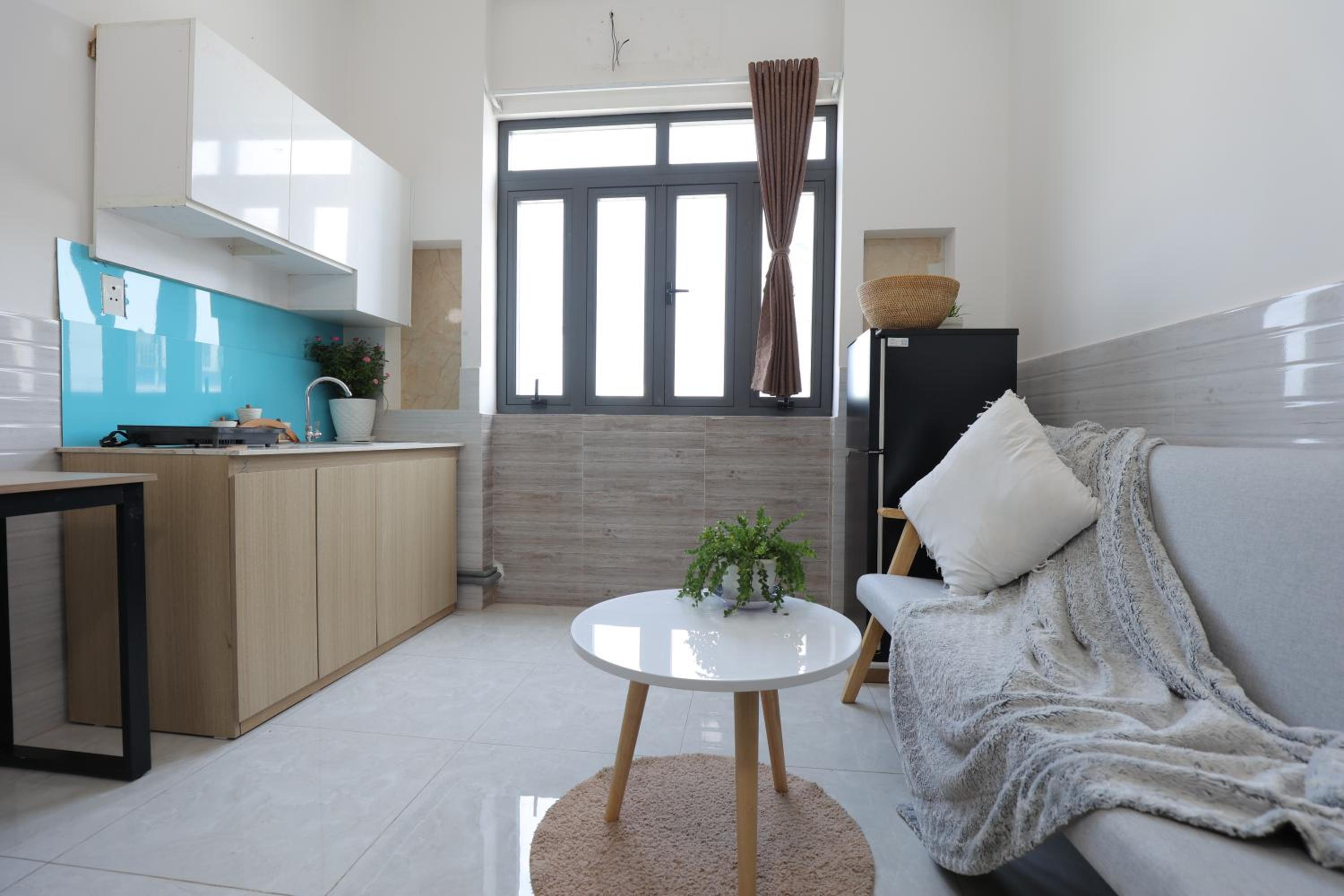 Cozy studio in Phu Nhuan District near District 1