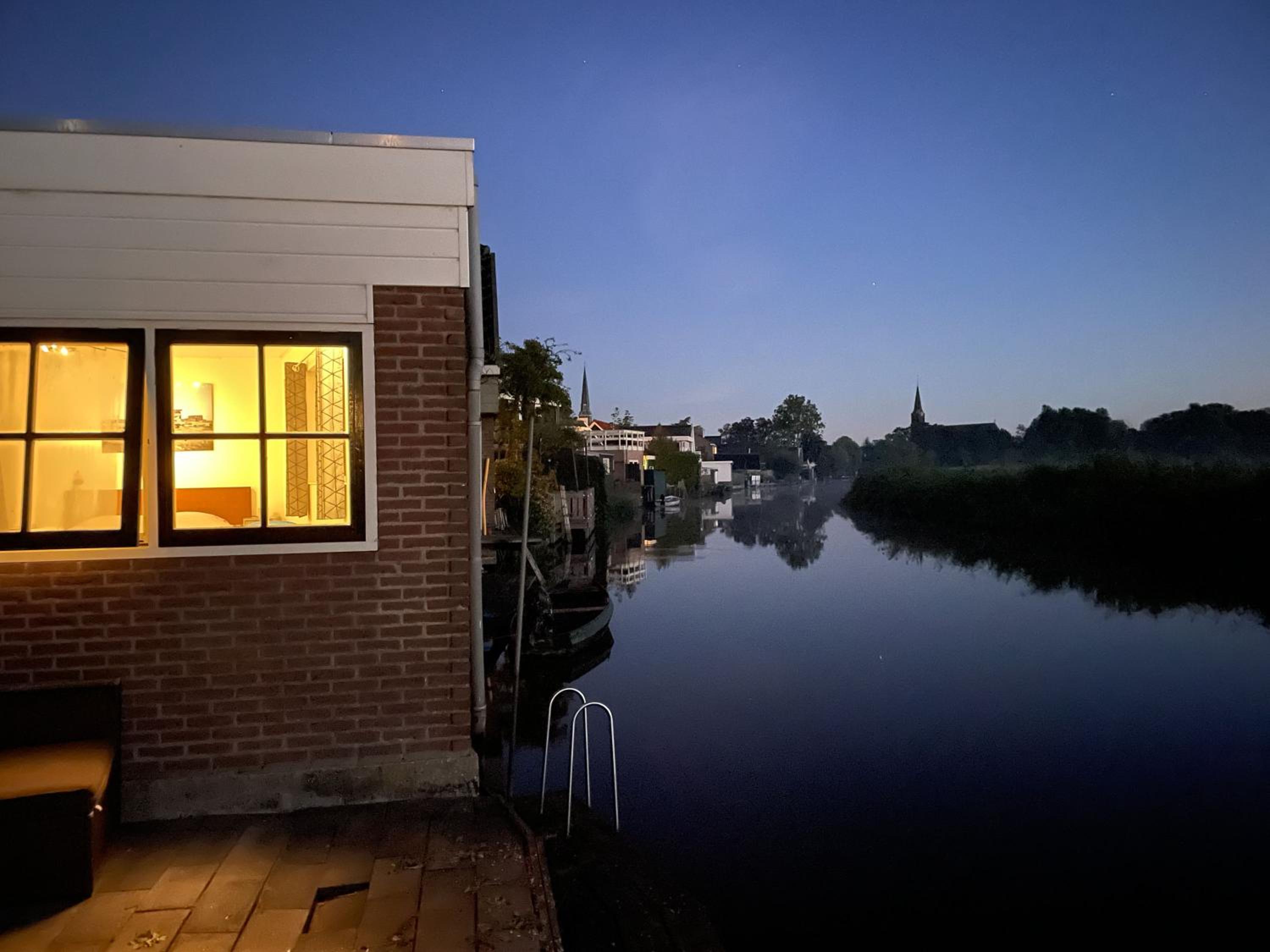 Zelfstandig appartement 10 minuten tot Amsterdam Free parking view 4