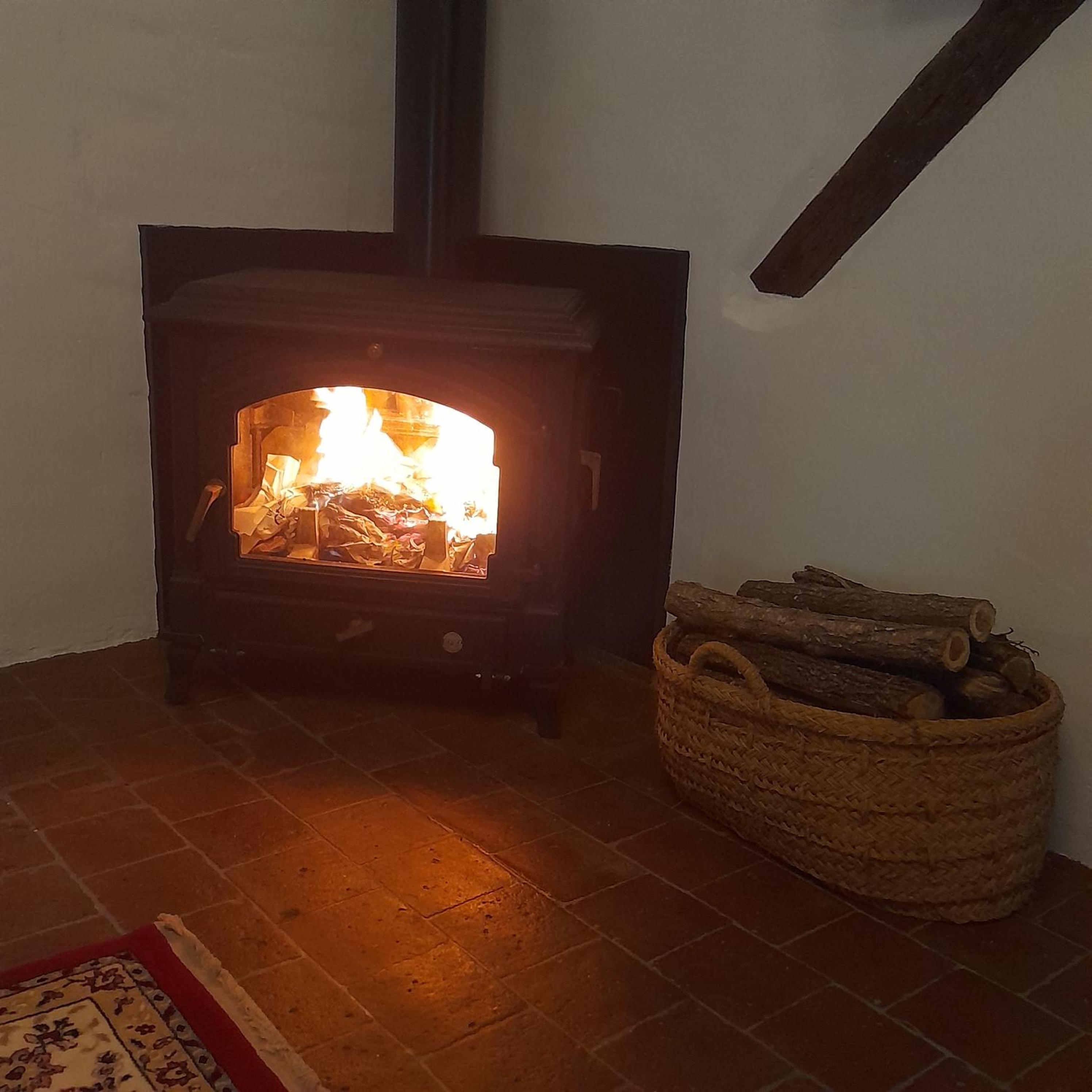 Spacious Country House for 8 near Olot Remote Work & Nature Escape view 2