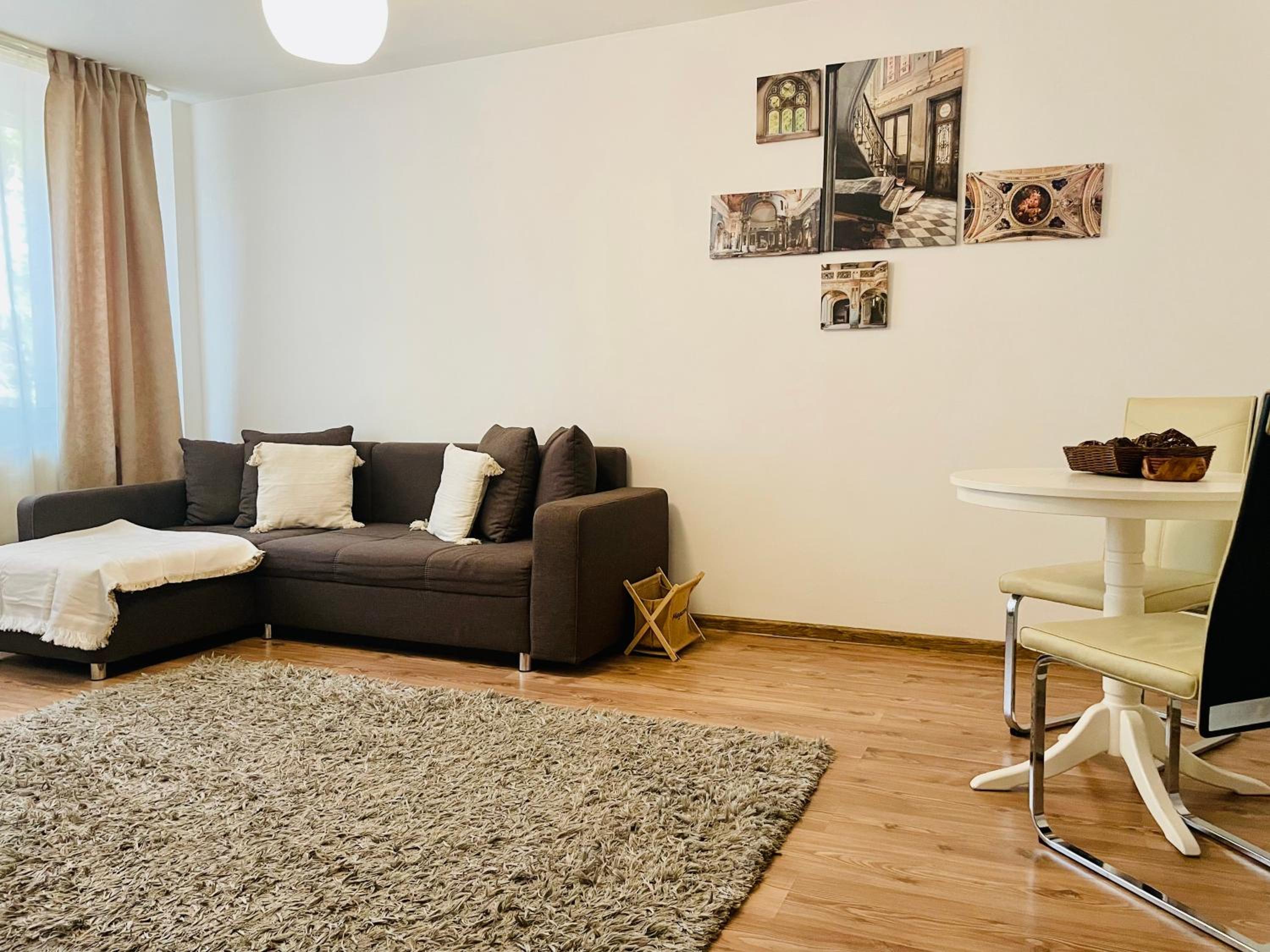 Thias Apartment -parter, langa spitalul Marie Curie