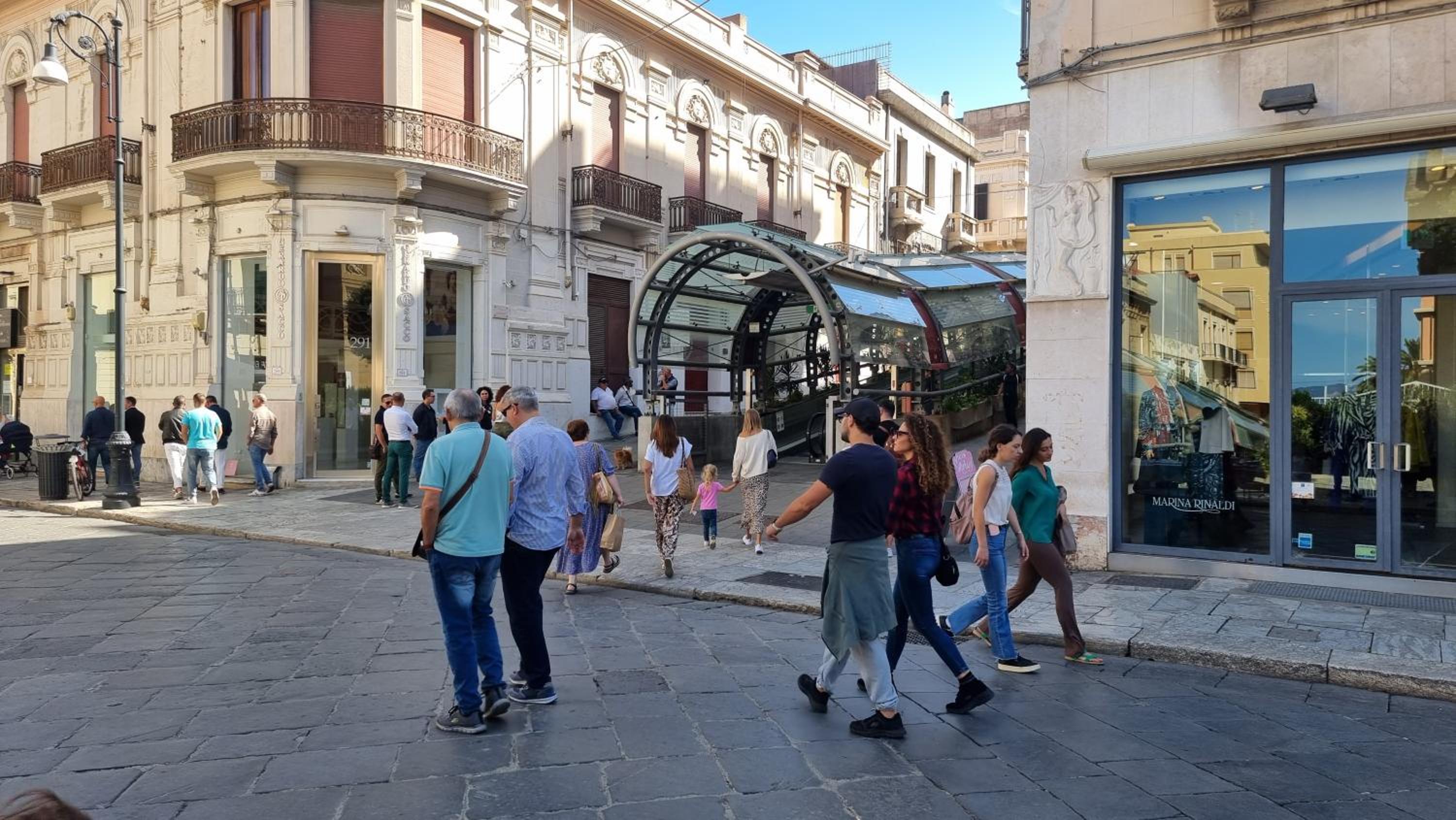 Loft Magna Grecia Reggio Calabria Centro Storico a 3 minuti a piedi dal mare view 3