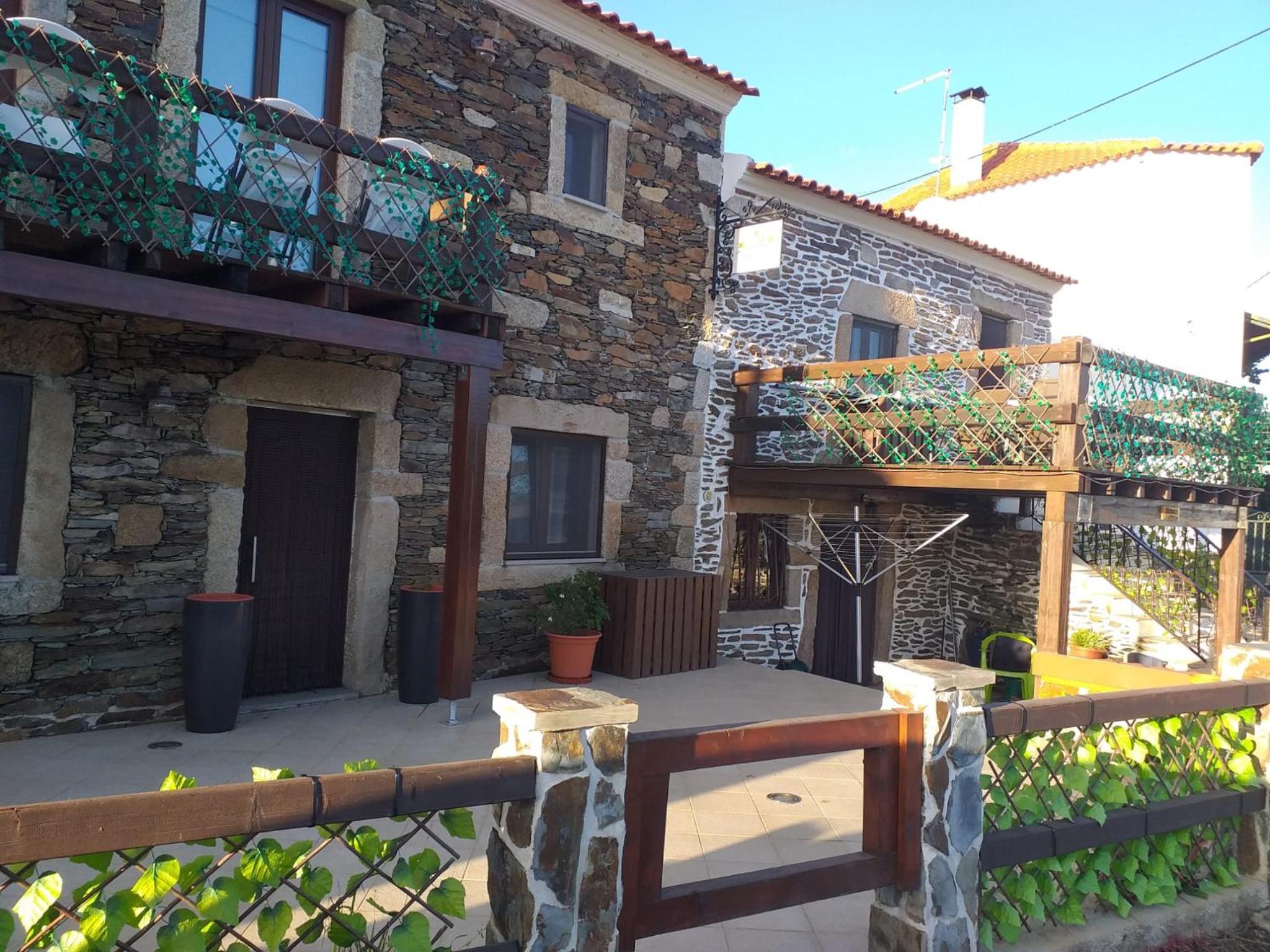 Hotel Meimoa Guesthouse - Image 1