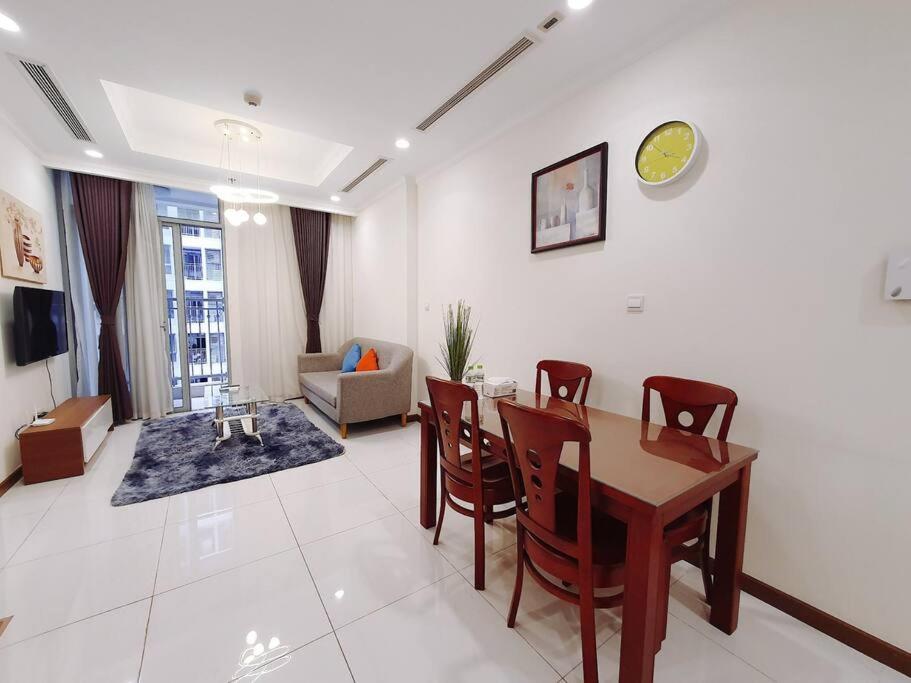 Luna Apartment