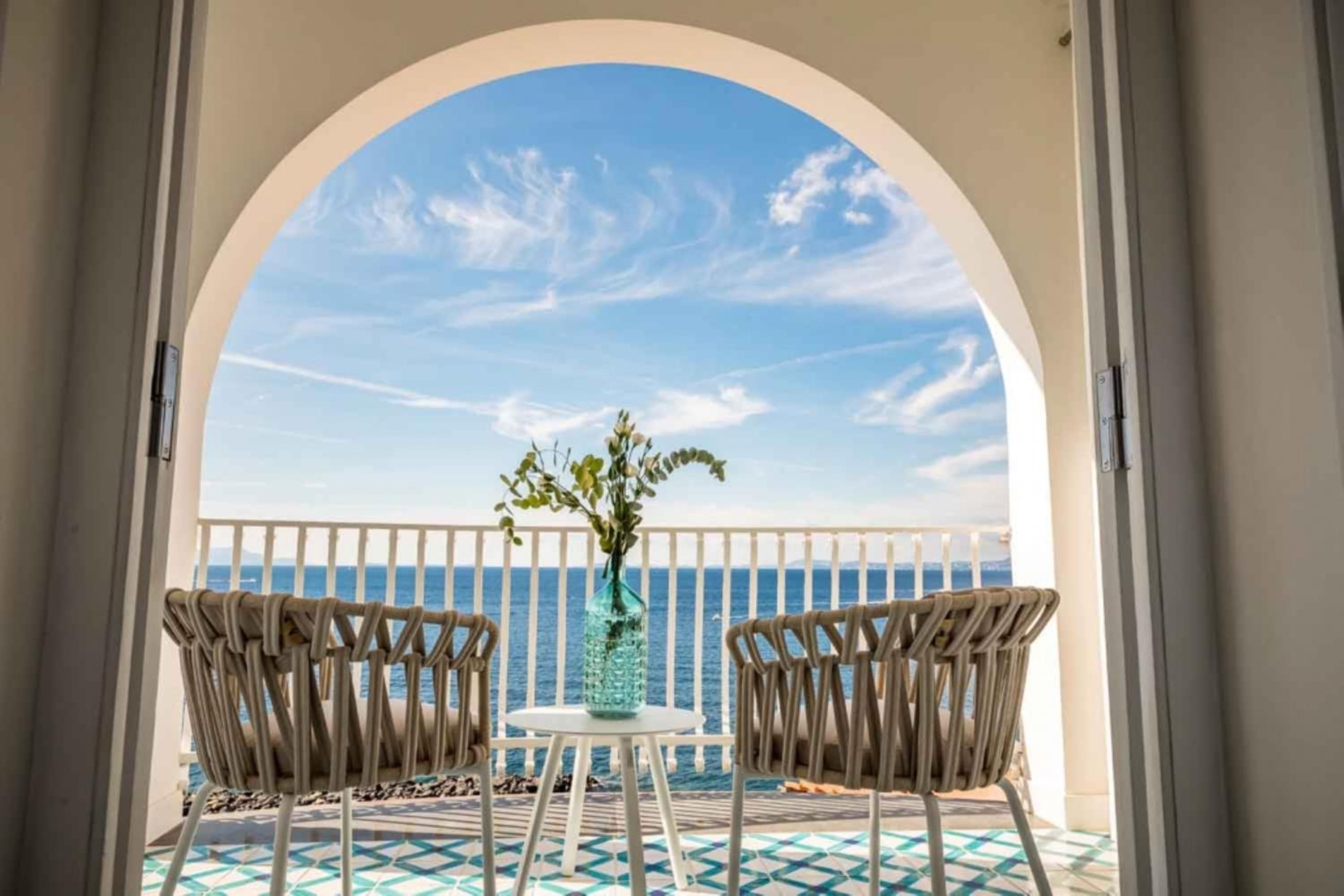 Amore Rentals - Villa dei Sogni view 4
