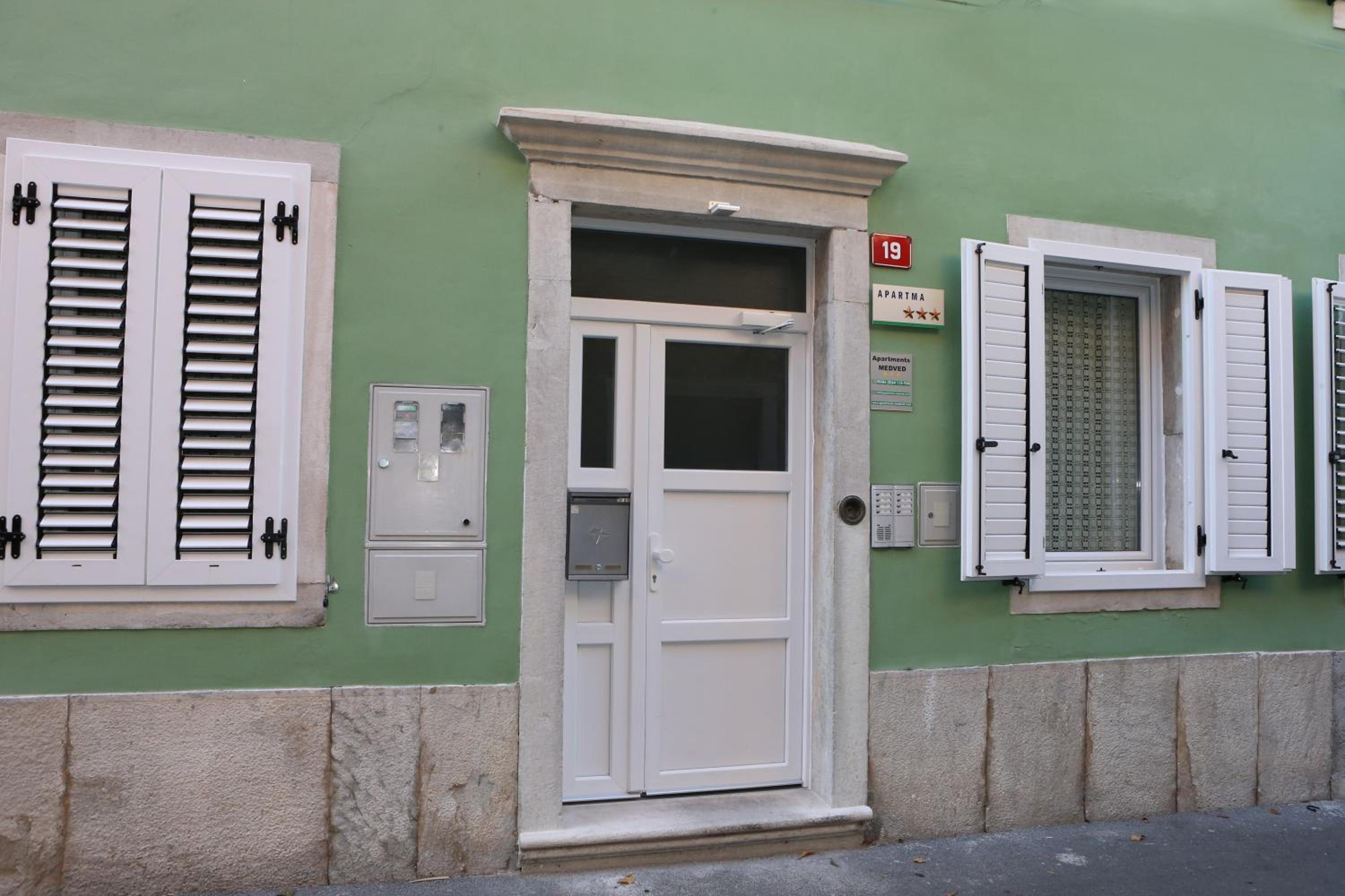 Photo 45