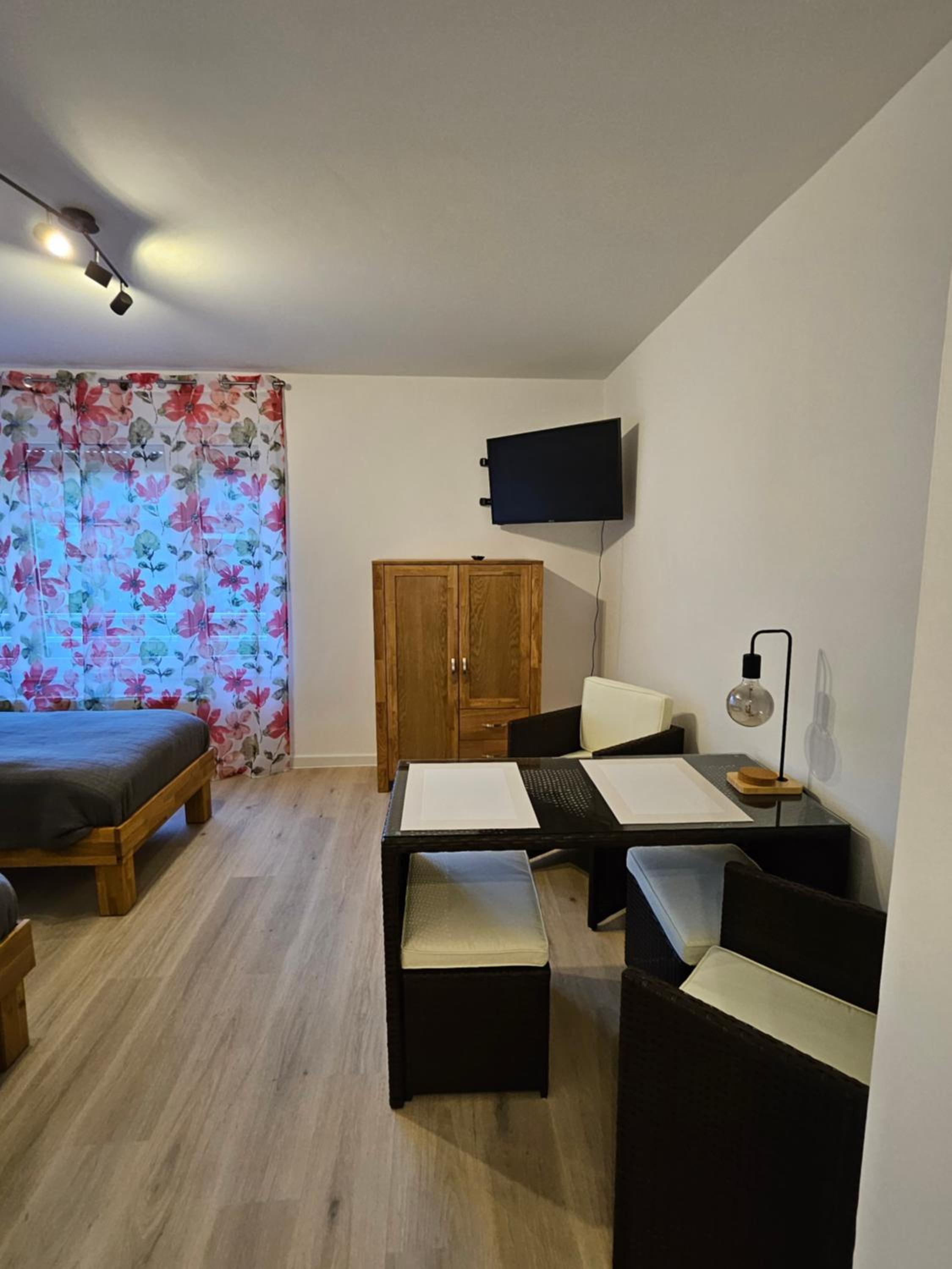 Moderne Ferienwohnung Appartment Messe Köln