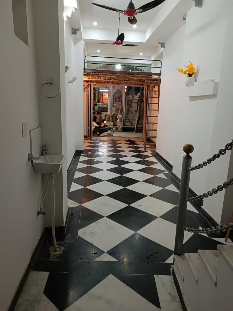 Photo 23