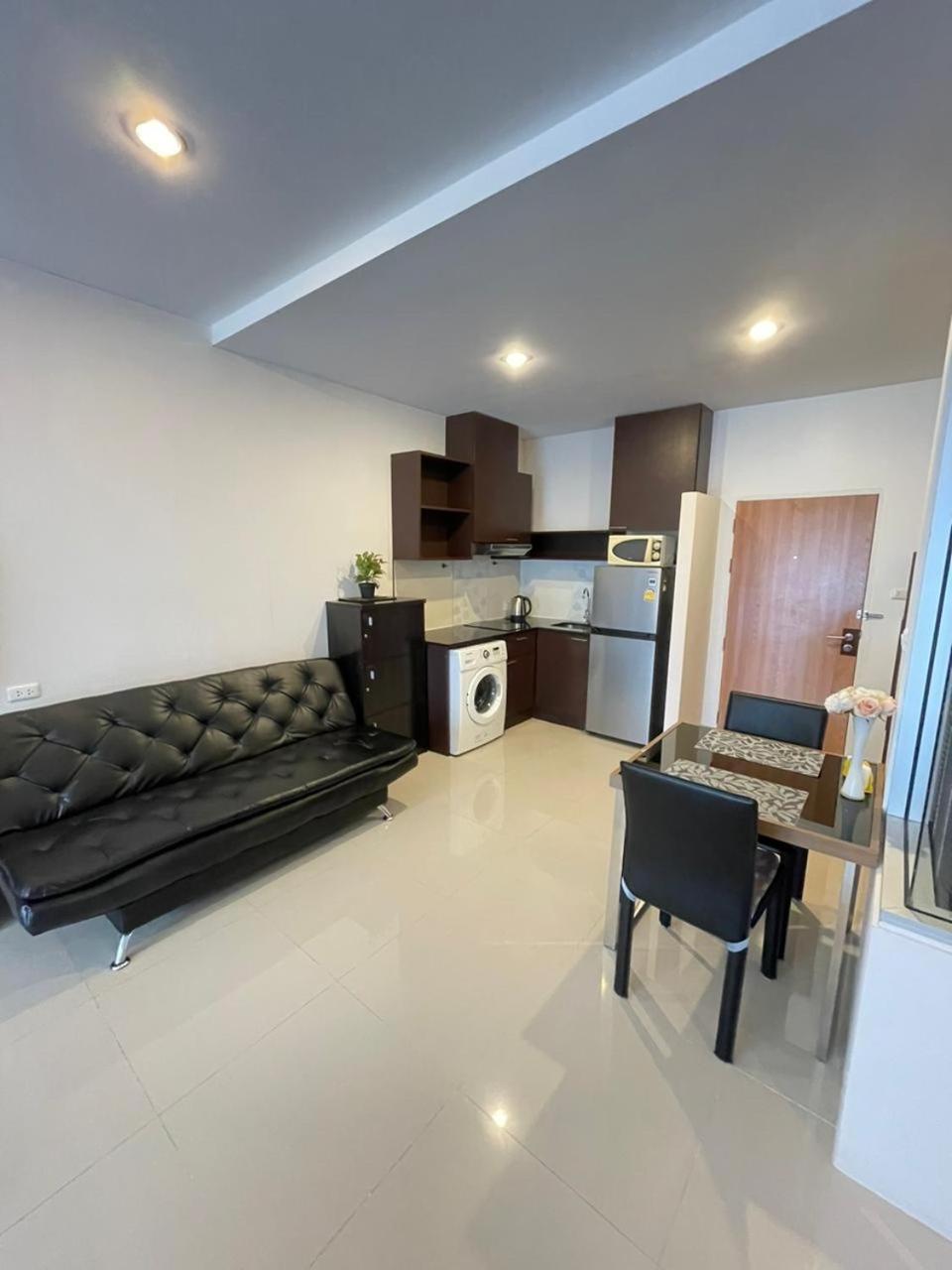 Karon Chic Seashore Apartment view 4