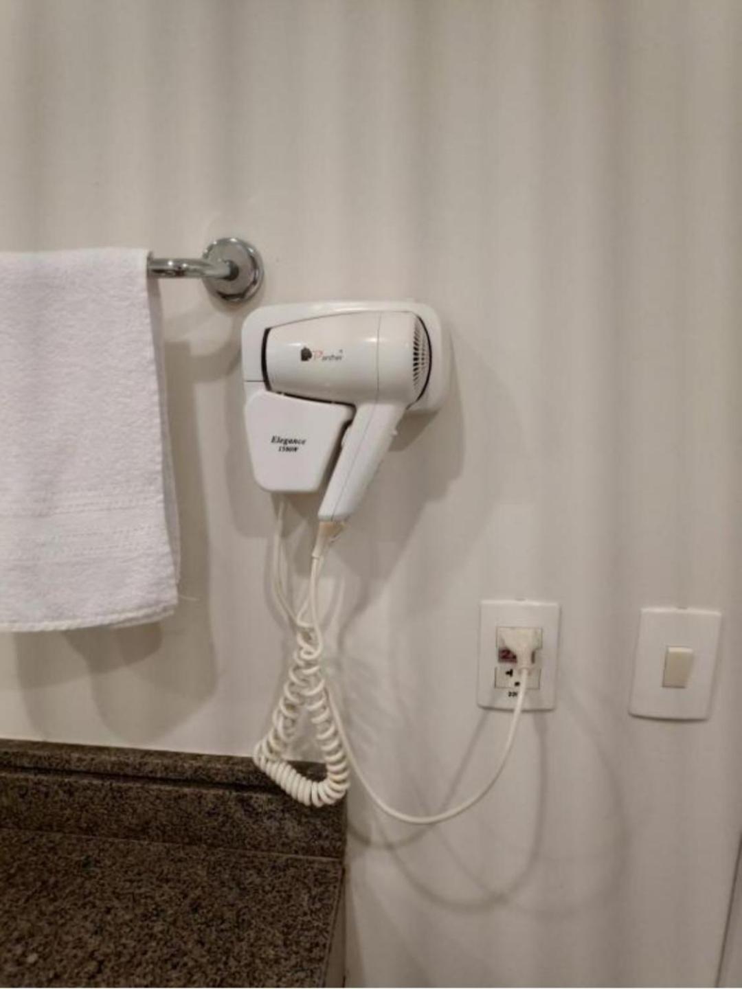 Hotel E suites em frente ao Aeroporto Congonhas com Piscina 914
