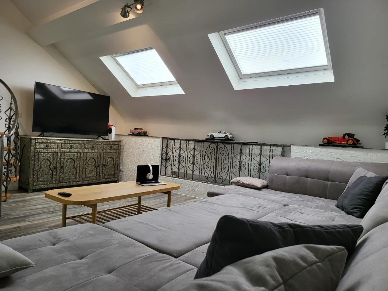 Duplex élégant situé à 1min de la gare du nord