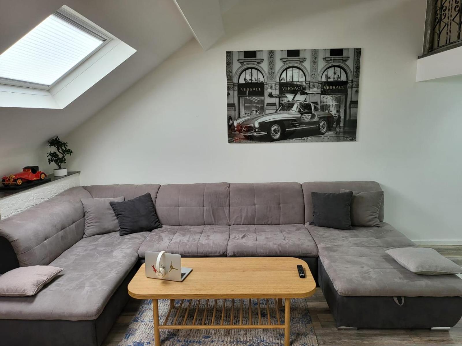 Duplex élégant situé à 1min de la gare du nord
