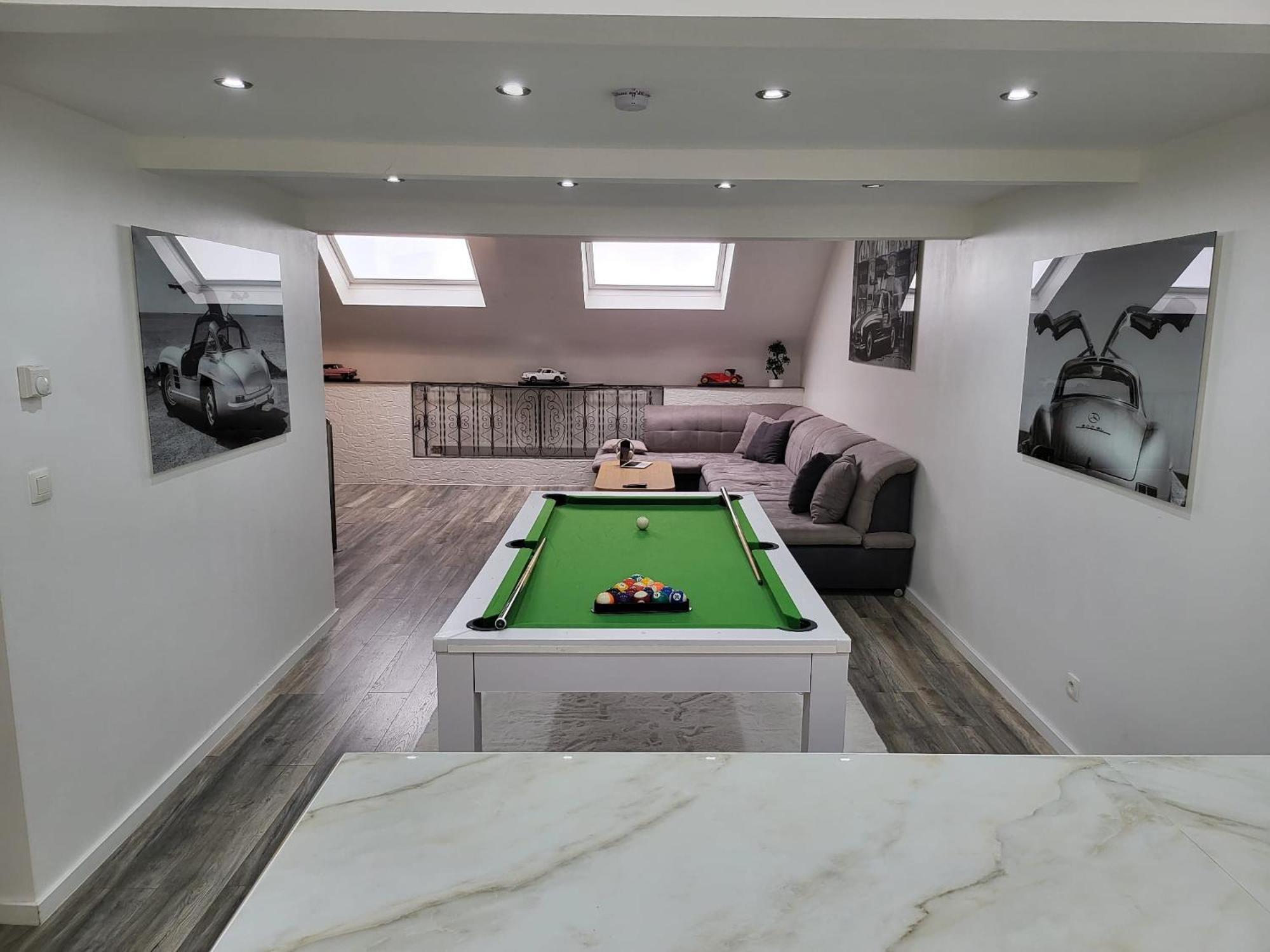 Duplex élégant situé à 1min de la gare du nord