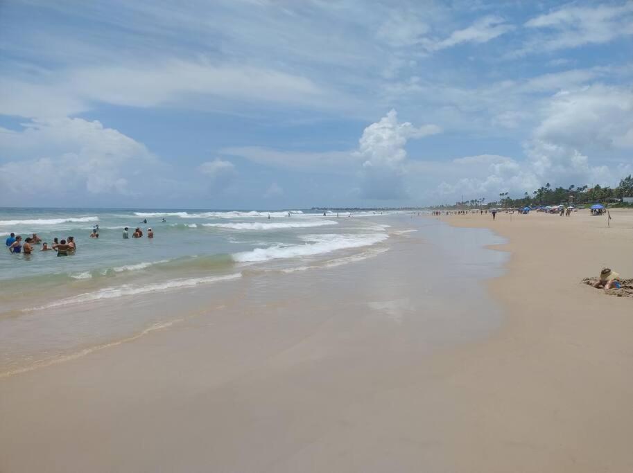 Flat em condomínio beira mar. Apto incrível!