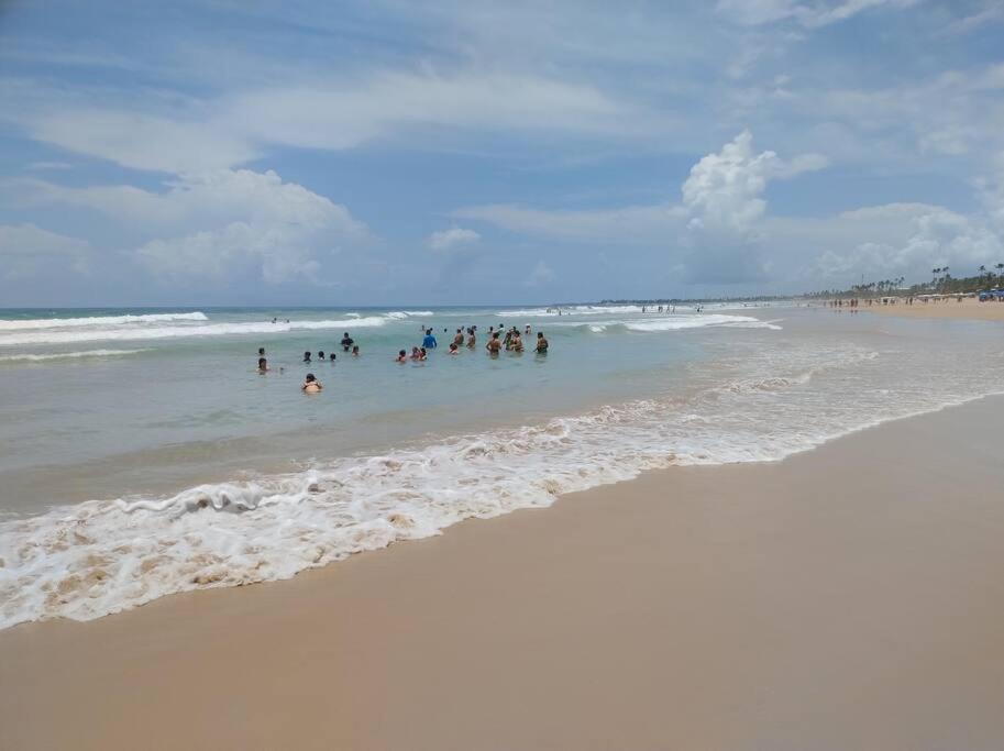 Flat em condomínio beira mar. Apto incrível!