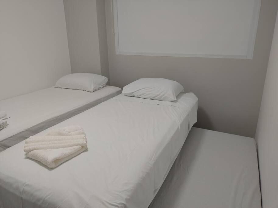 Flat em condomínio beira mar. Apto incrível!
