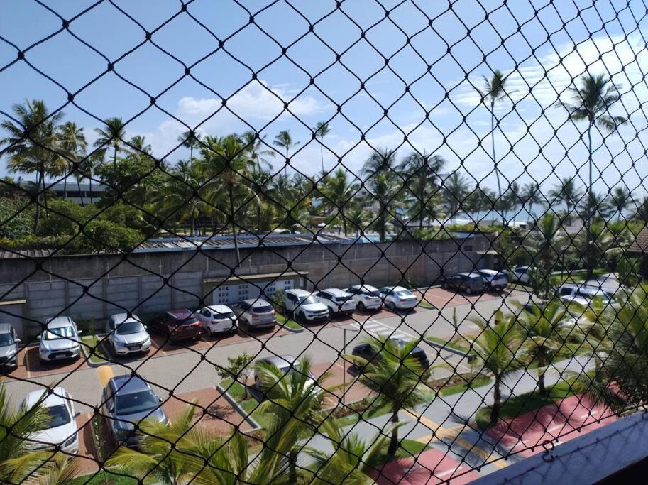 Flat em condomínio beira mar. Apto incrível!