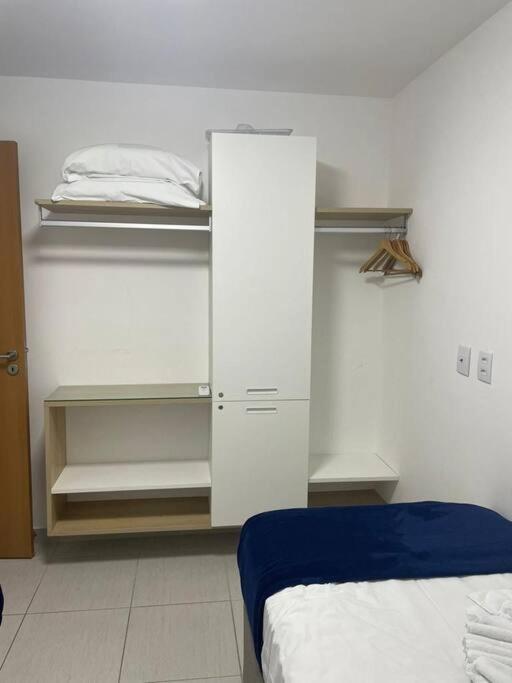 Flat em condomínio beira mar. Apto incrível!