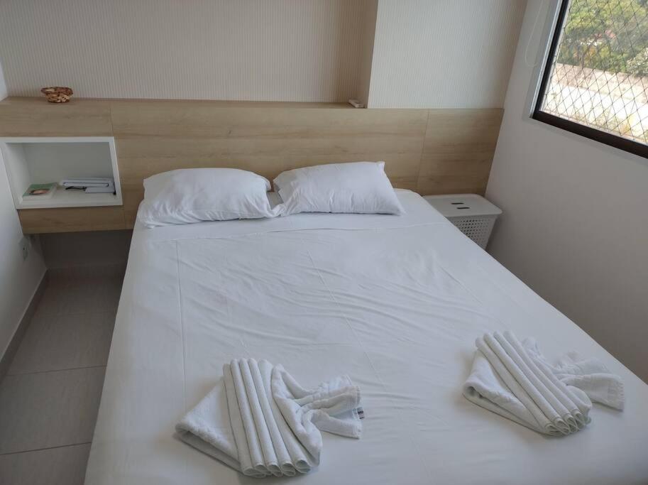 Flat em condomínio beira mar. Apto incrível!