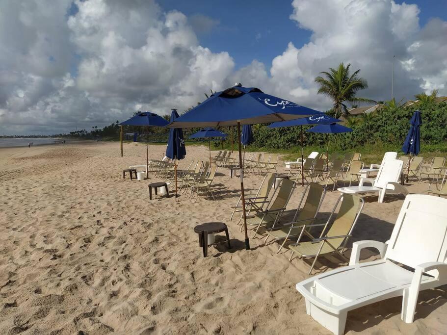 Flat em condomínio beira mar. Apto incrível!
