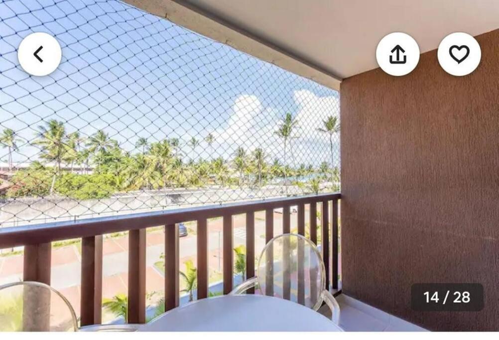 Flat em condomínio beira mar. Apto incrível!