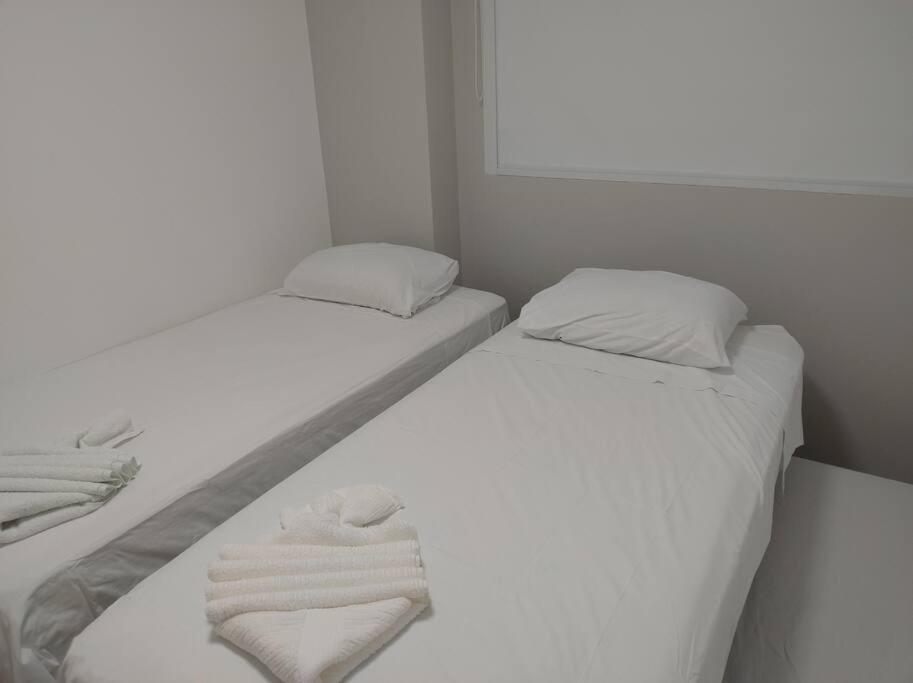 Flat em condomínio beira mar. Apto incrível!