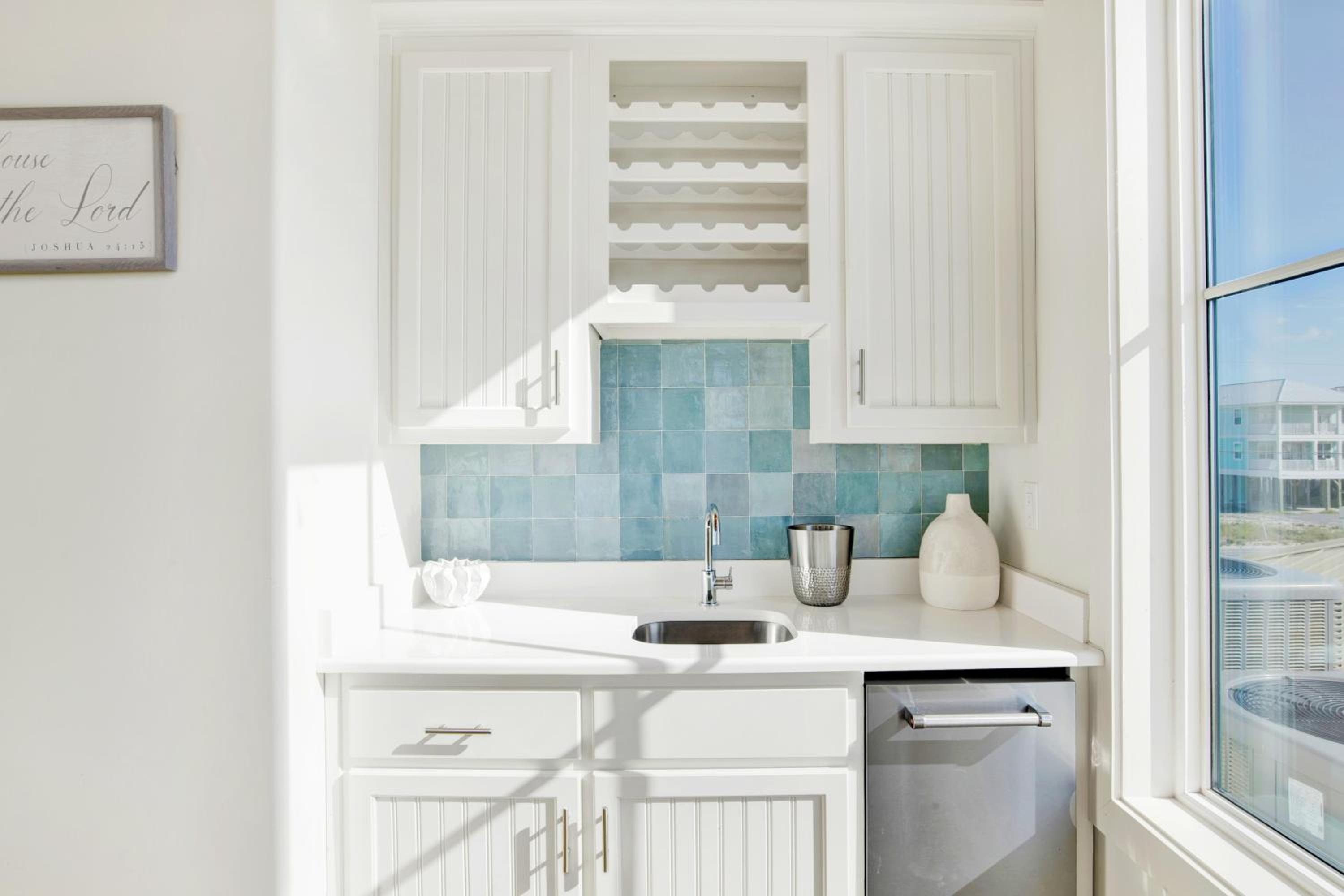 Seaside East 12 Bdrm, 115 Bath, Private Pools, Sleeps 36 view 4