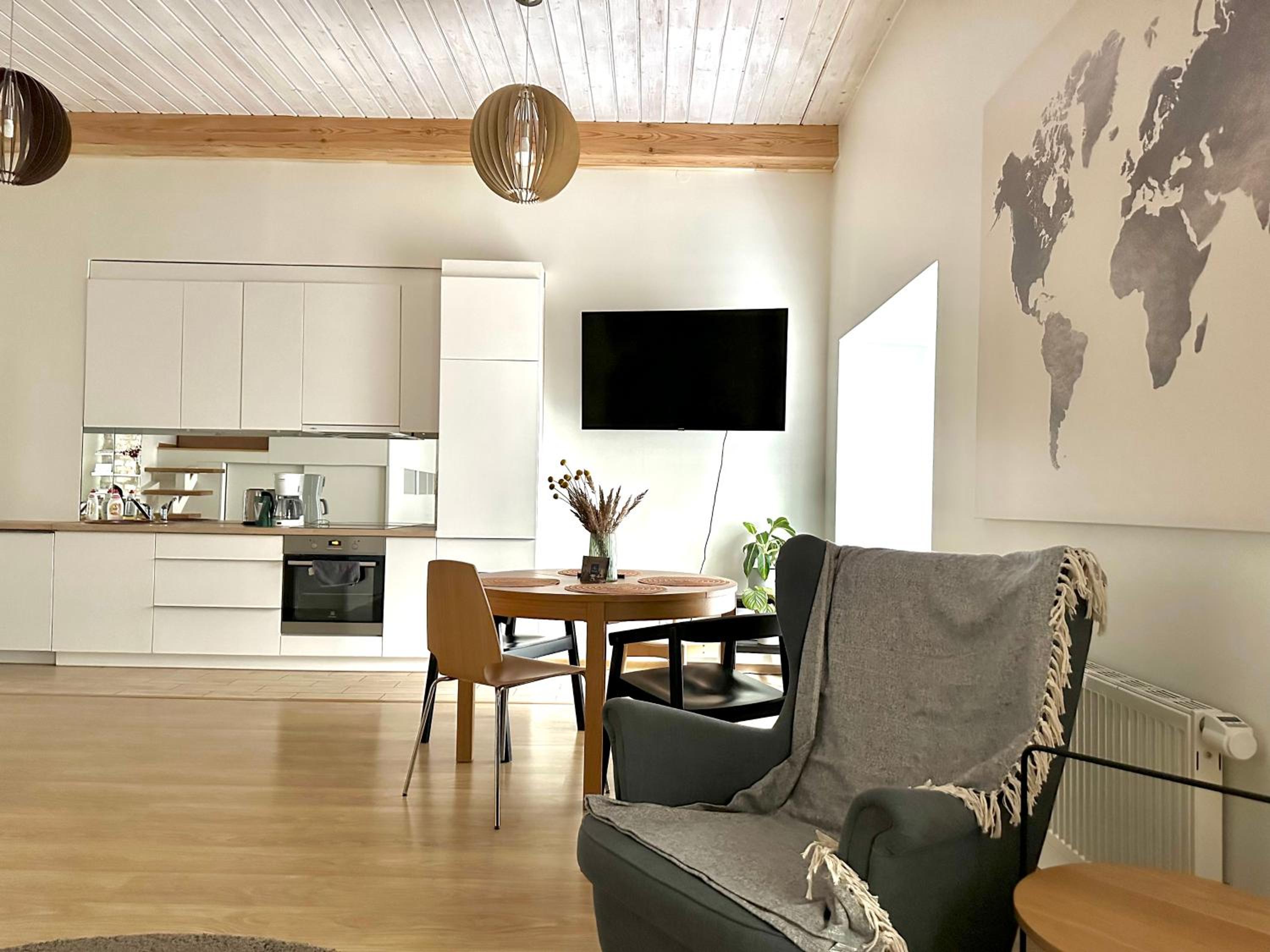 Cozy studio apartment central