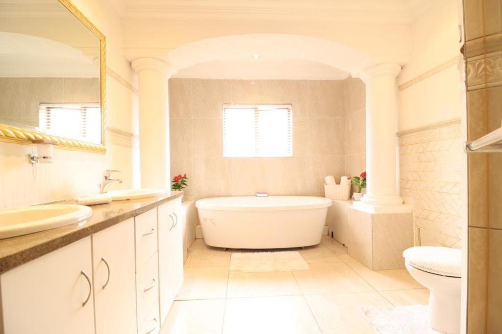 Smartz Luxury Home
