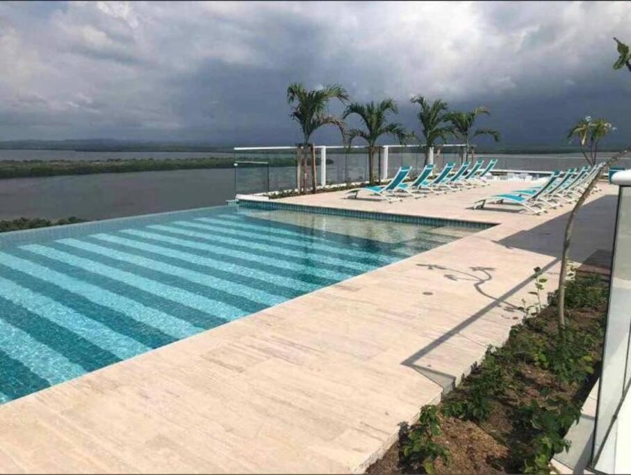 Apartamento en edificio con espectacular terraza